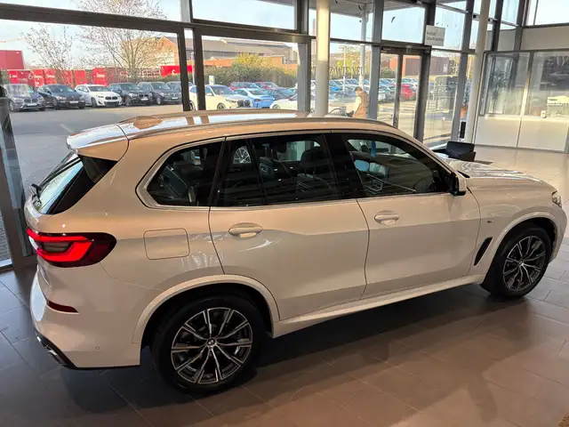 BMW X5 view 7