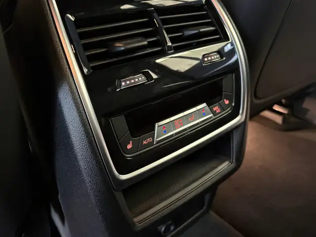 BMW X5 view 26