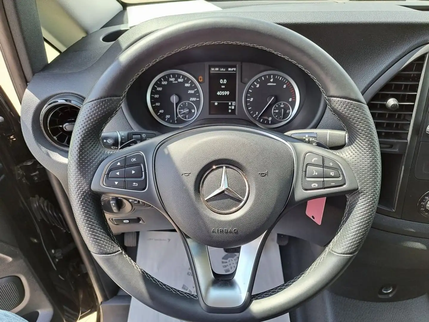 Mercedes-Benz Vito 2.0 116 CDI Tourer Pro Long Nero - 1