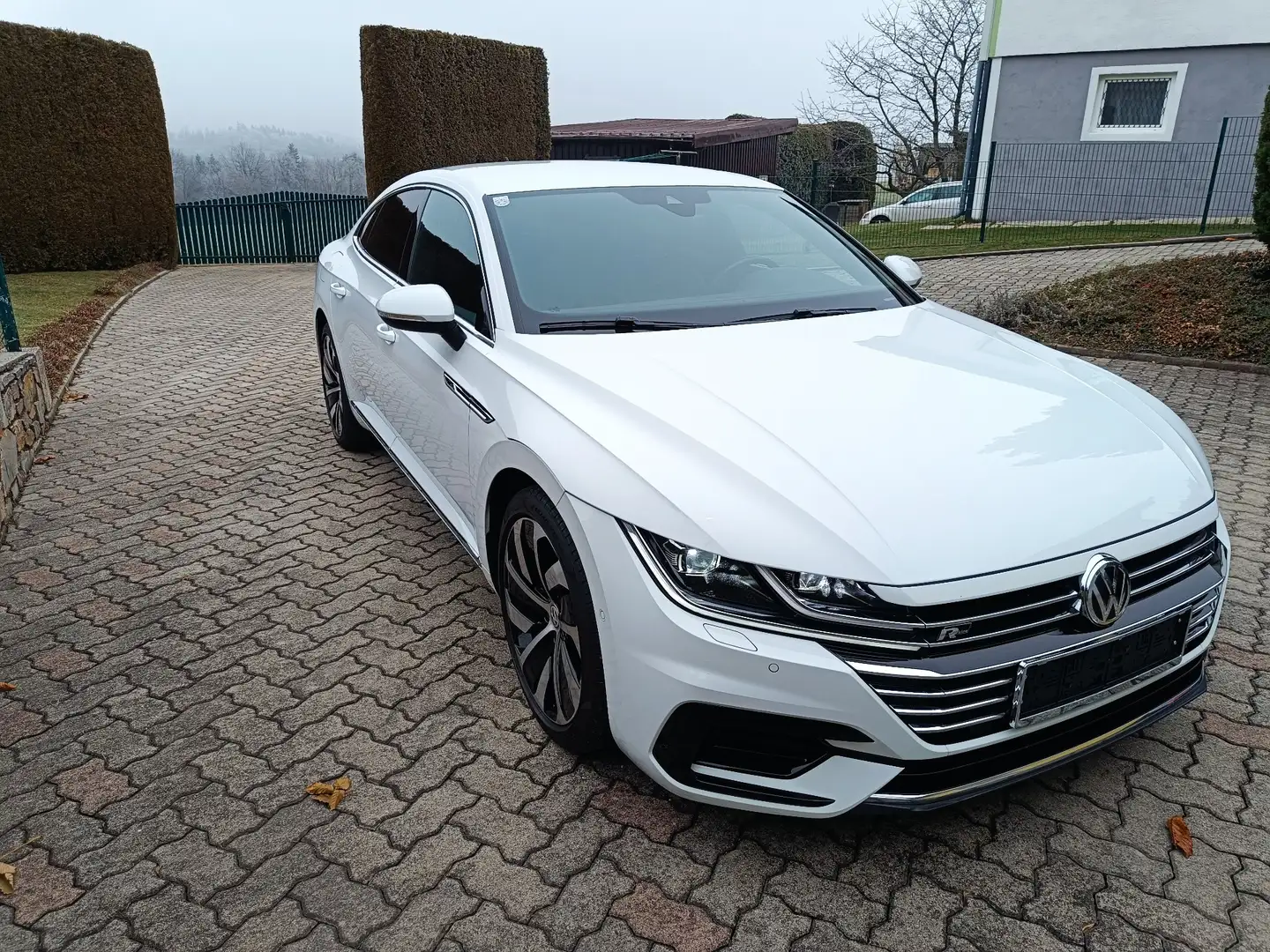 Volkswagen Arteon 2,0 TSI 4Motion R-Line DSG - 2