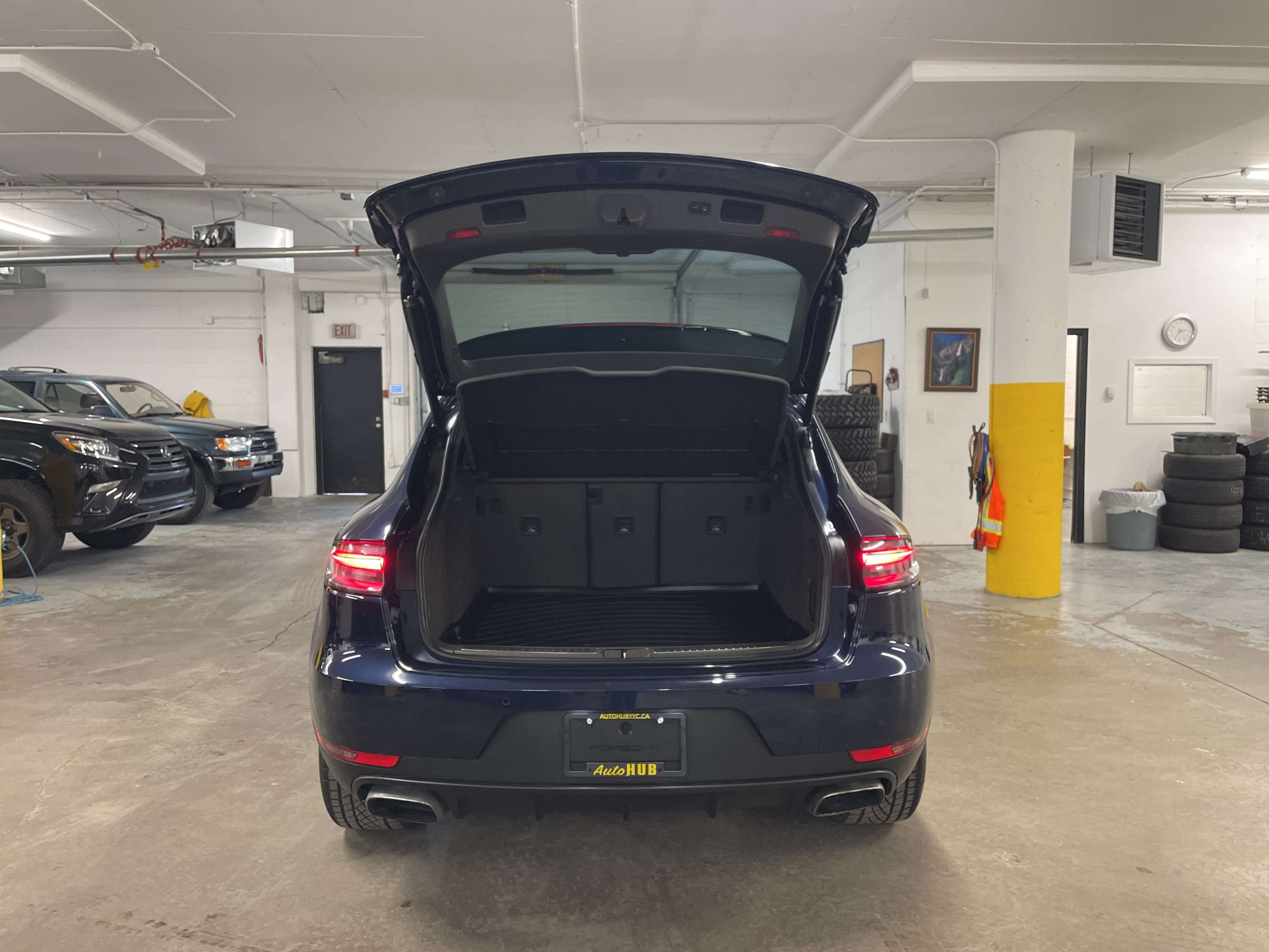 2019 Porsche Macan AWD PANO ROOF NAV LOW MILEAGE! thumb 13