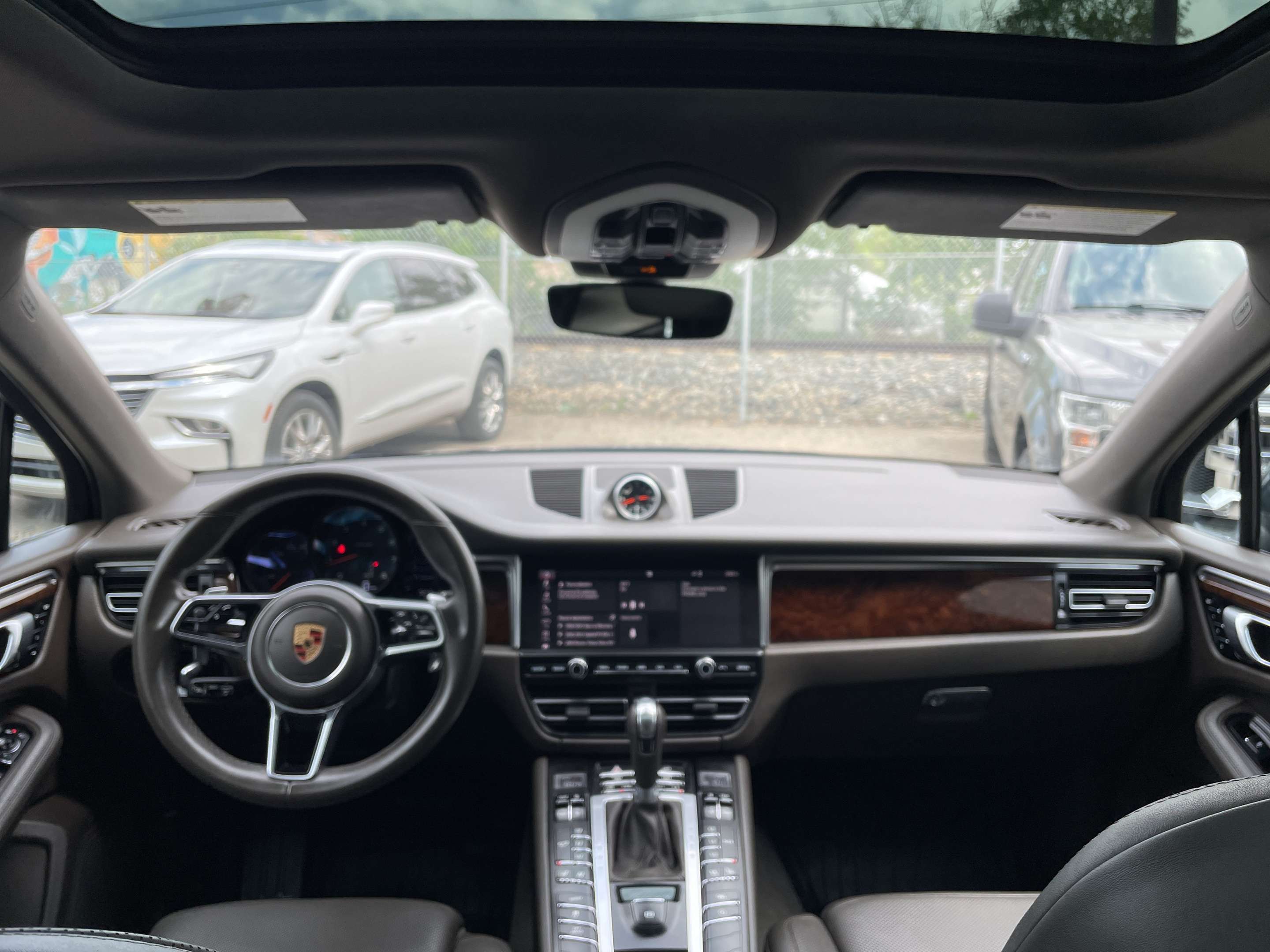 2019 Porsche Macan AWD PANO ROOF NAV LOW MILEAGE! thumb 16