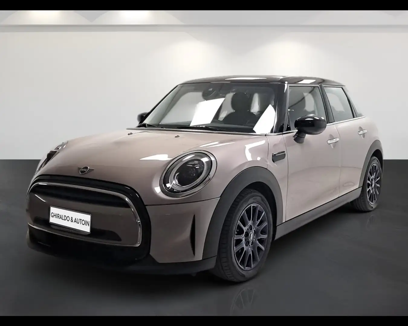 MINI Cooper Mini IV F55 2021 5p Mini 5p 1.5 Cooper Classic au - 2