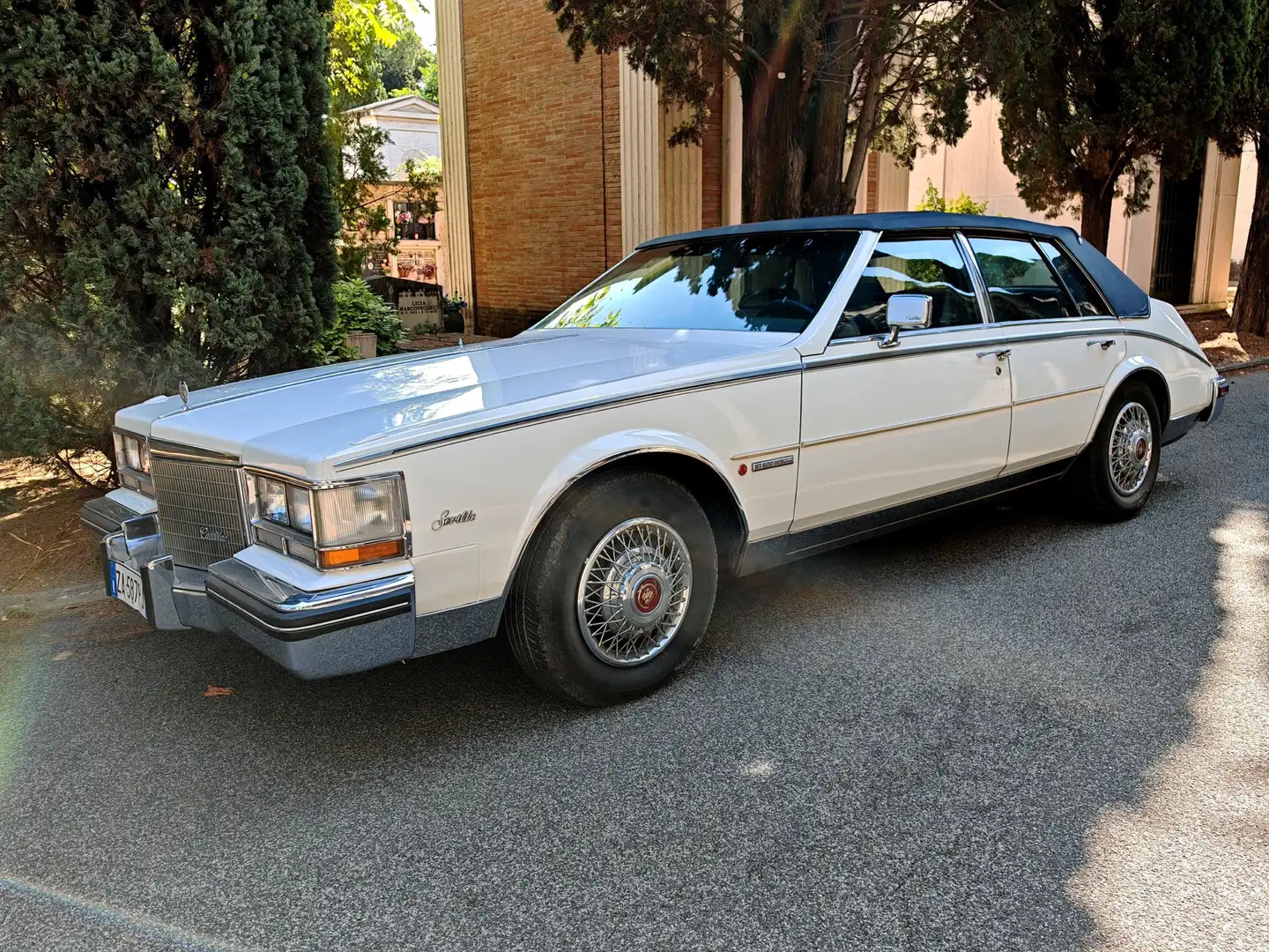 Cadillac Seville - 2