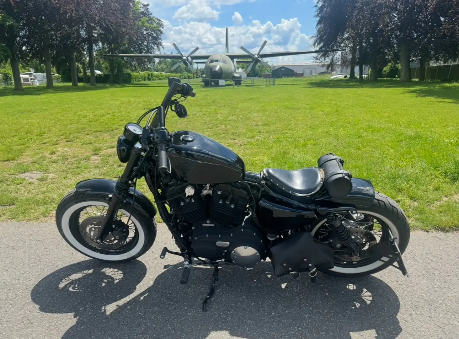Harley-Davidson Sportster Forty Eight crna - 1