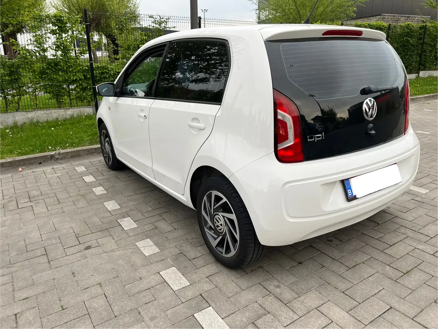 Volkswagen up! Up 1.0 75 High - 2