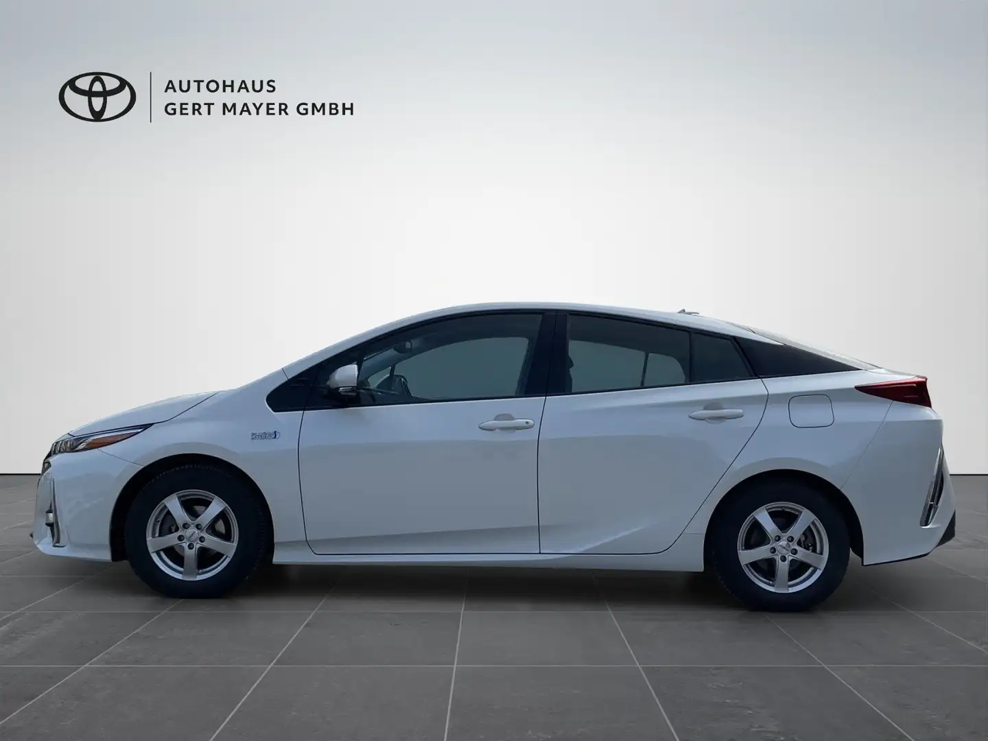 Toyota Prius Plug-in Hybrid Loung Bianco - 2