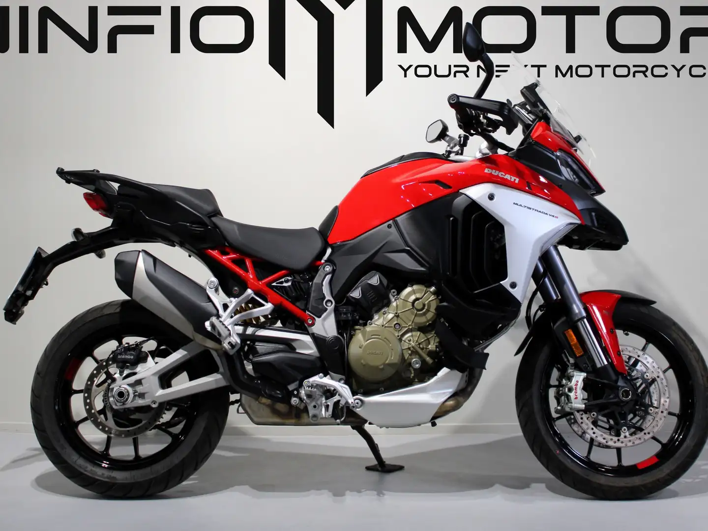Ducati Multistrada V4 S - 1