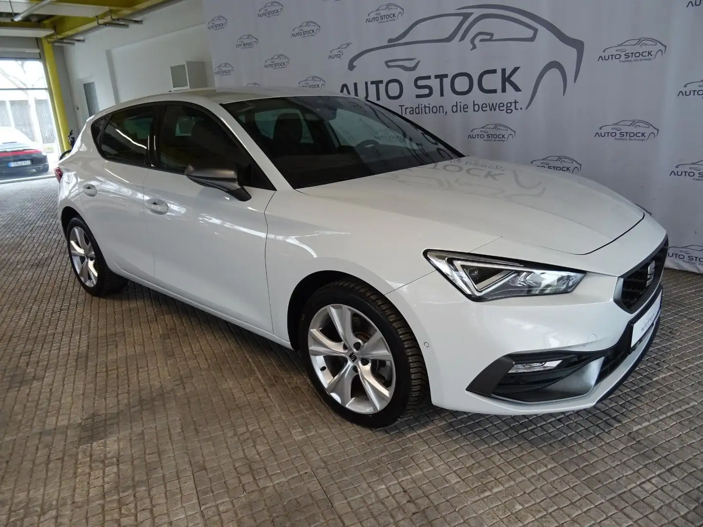 SEAT Leon FR 1.4 e-HYBRID DSG Navi LED PDC Sitzheiz. Weiß - 1