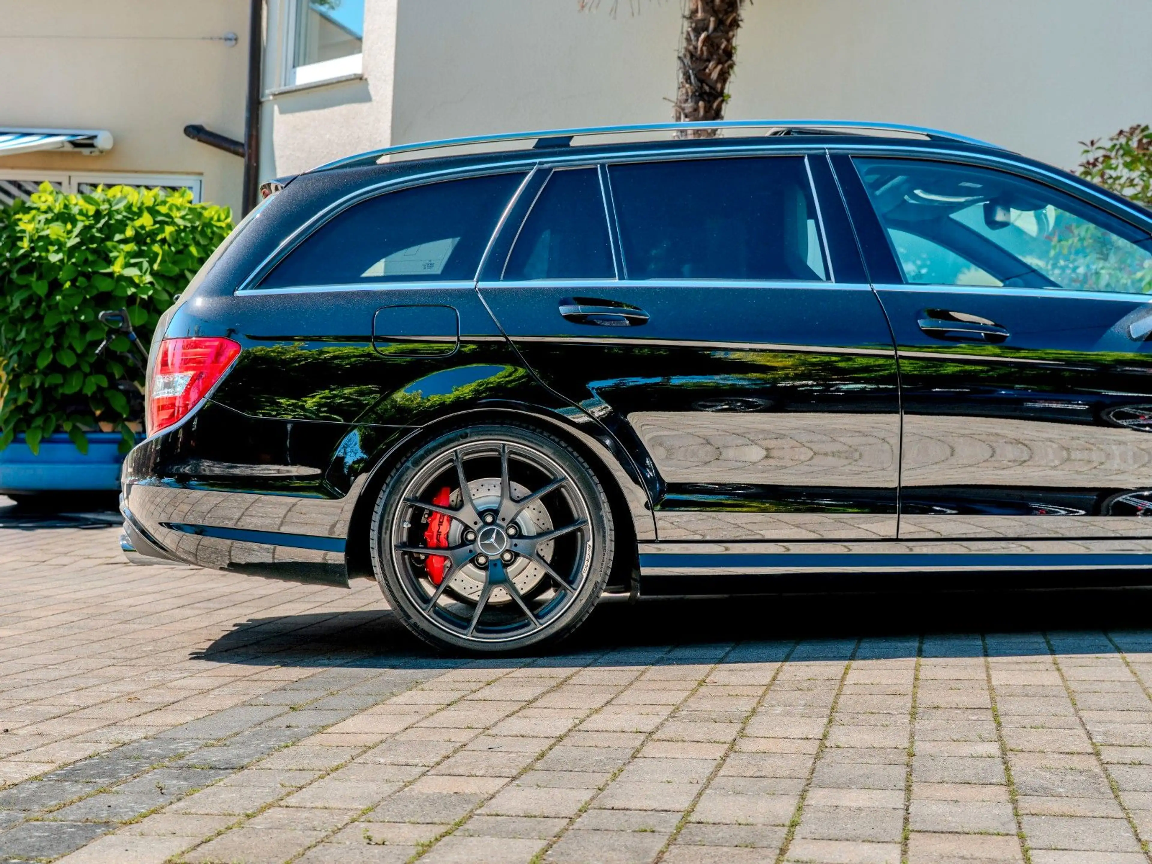Mercedes-Benz C 63 AMG Edition 507 Kombi /Designo-Leder — photo 7