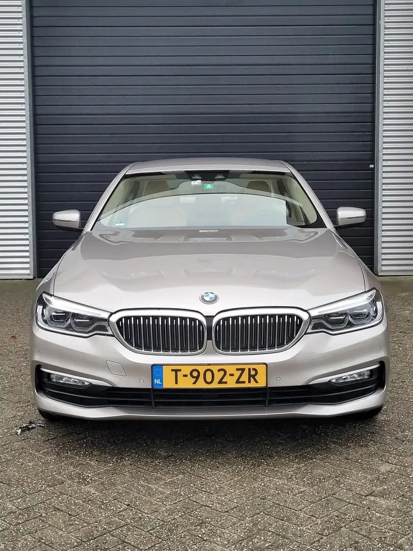 BMW 530 e Perf High Exe Zomeraanbieding 252 PK Brons - 1