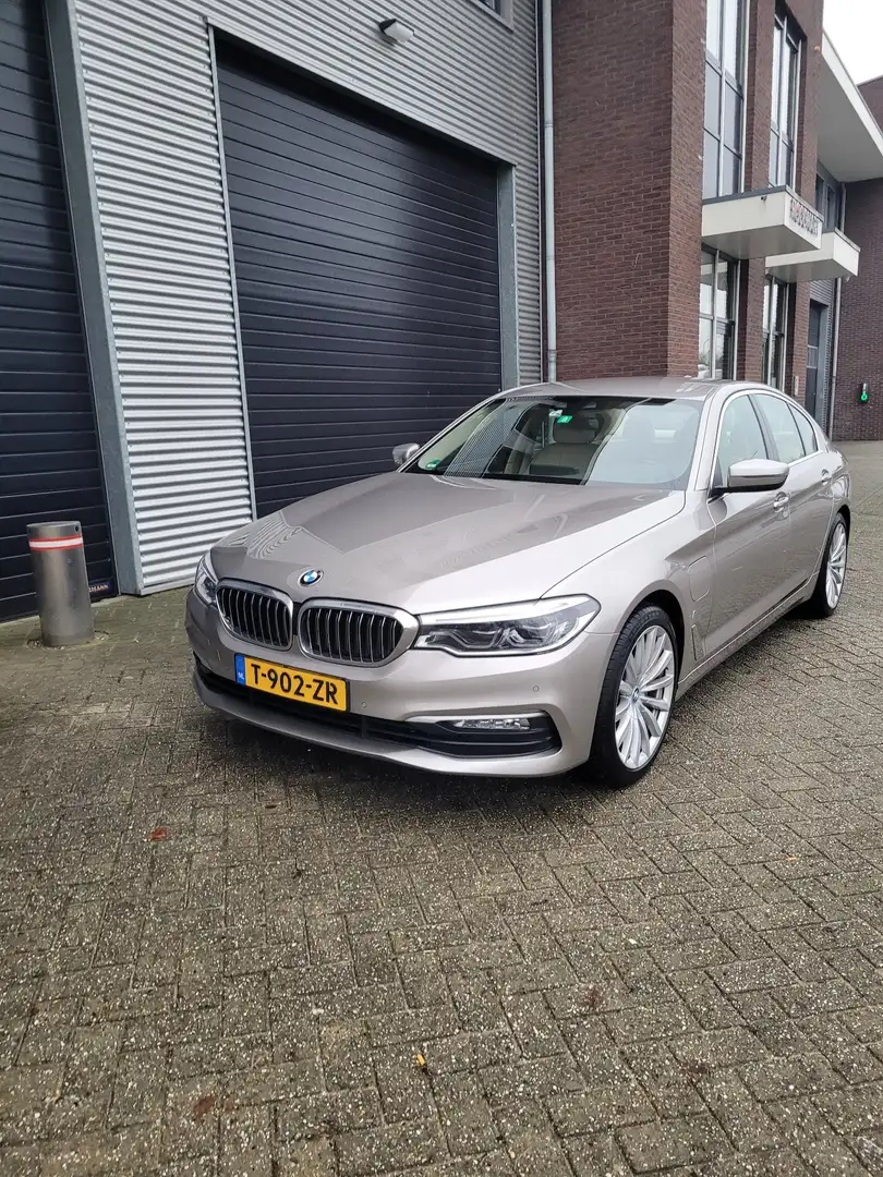BMW 530 e Perf High Exe Zomeraanbieding 252 PK Brons - 2