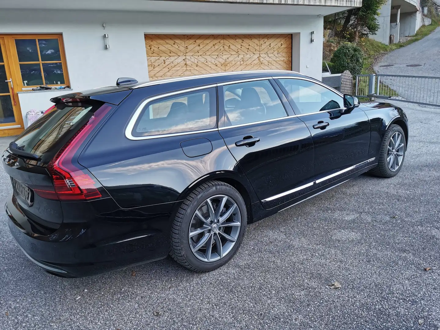Volvo V90 V90 T6 AWD Recharge PHEV  Inscription Expression Schwarz - 2