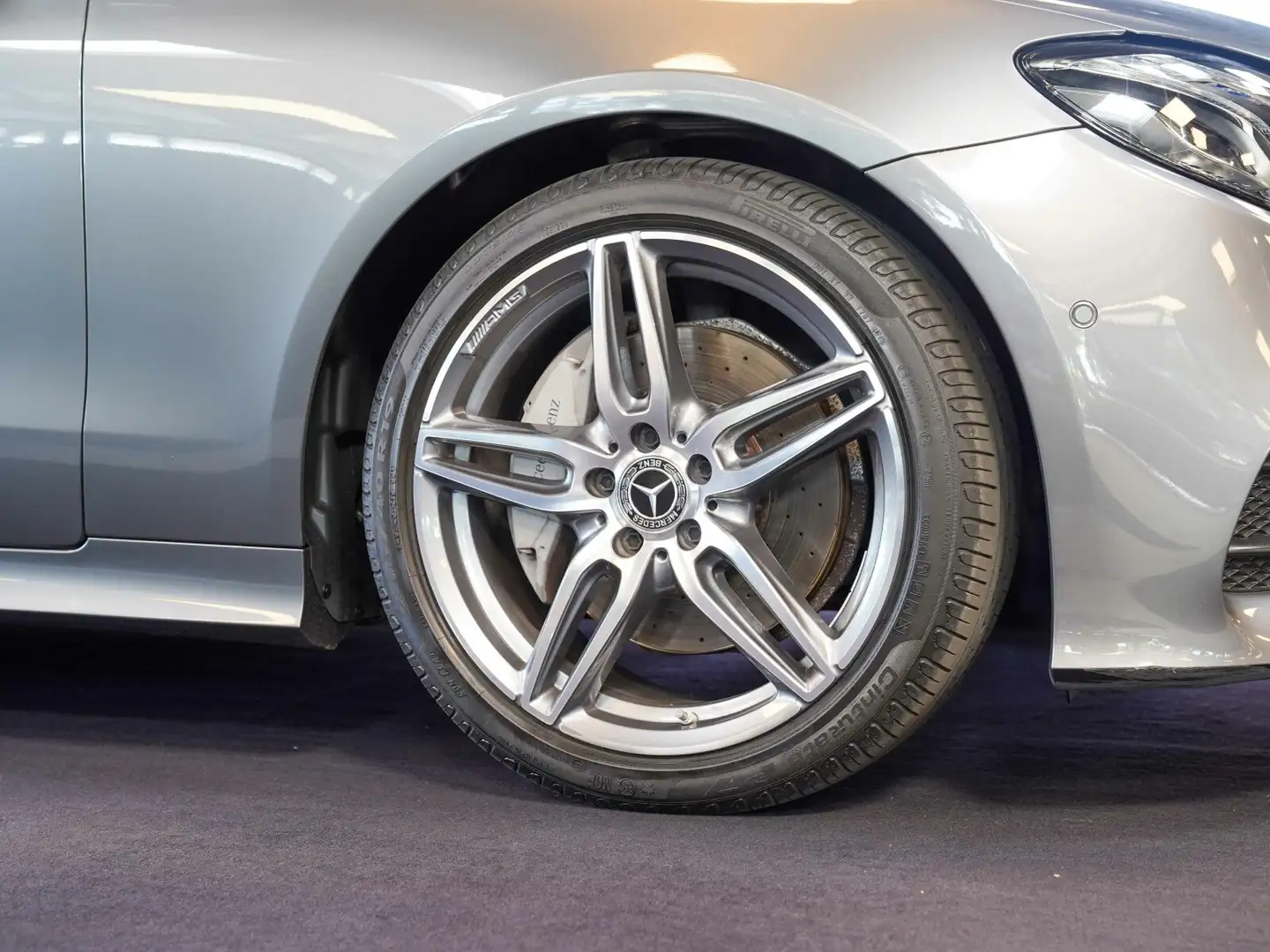 Mercedes-Benz E 200 E 200 Coupé AMG Line MAGIC VISION Pano MULTIBEAM Grau - 2