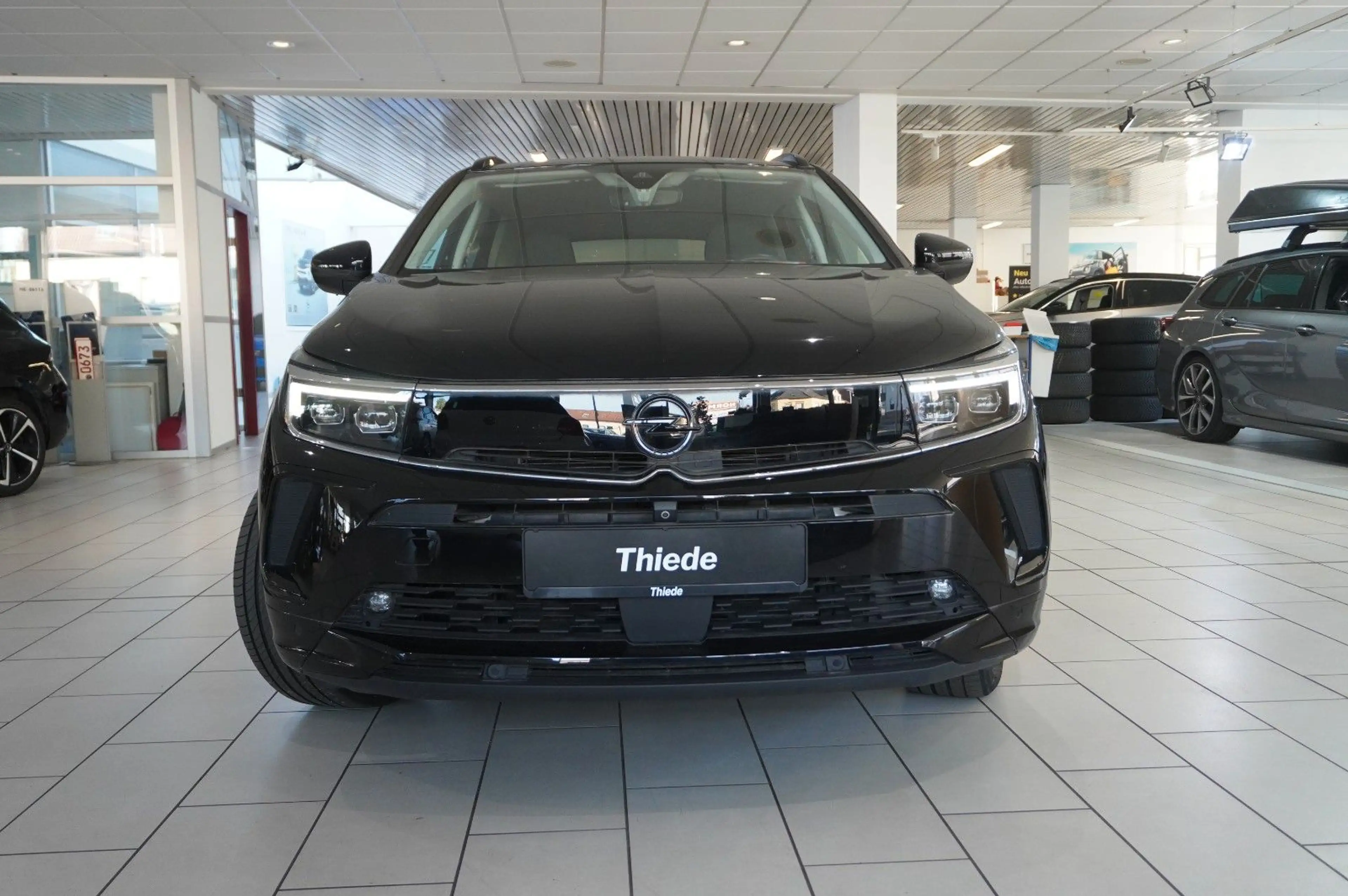Opel Grandland X 1.6T GSe HYBRID 4X4 NAVI/LED/SPORT — photo 6