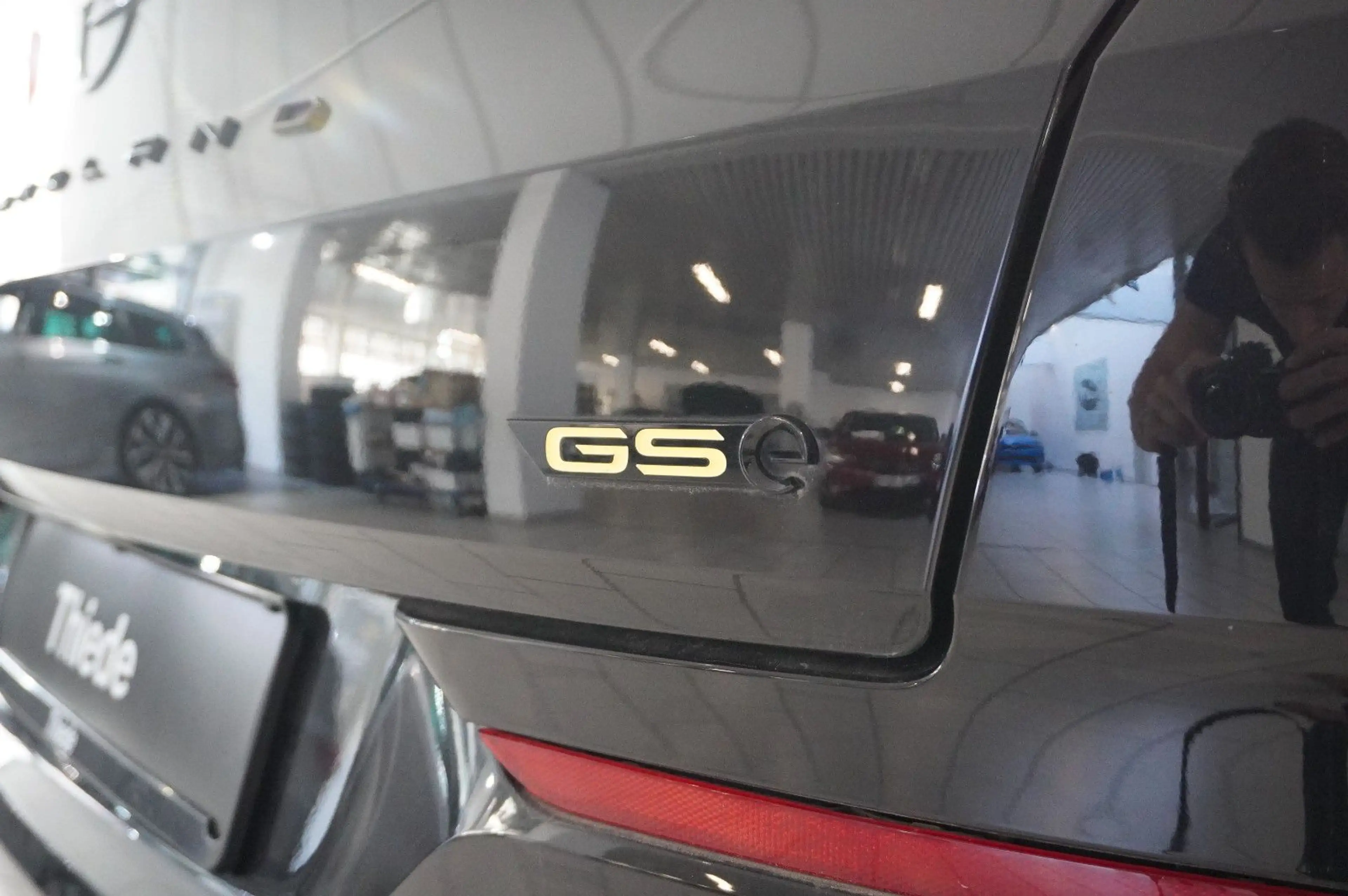 Opel Grandland X 1.6T GSe HYBRID 4X4 NAVI/LED/SPORT — photo 10