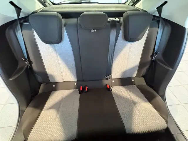 Opel Corsa view 14