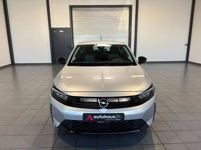 Opel Corsa view 2
