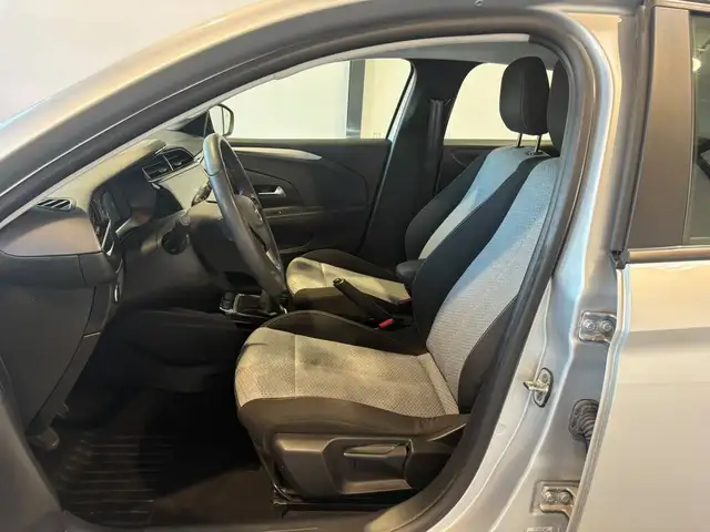 Opel Corsa view 8