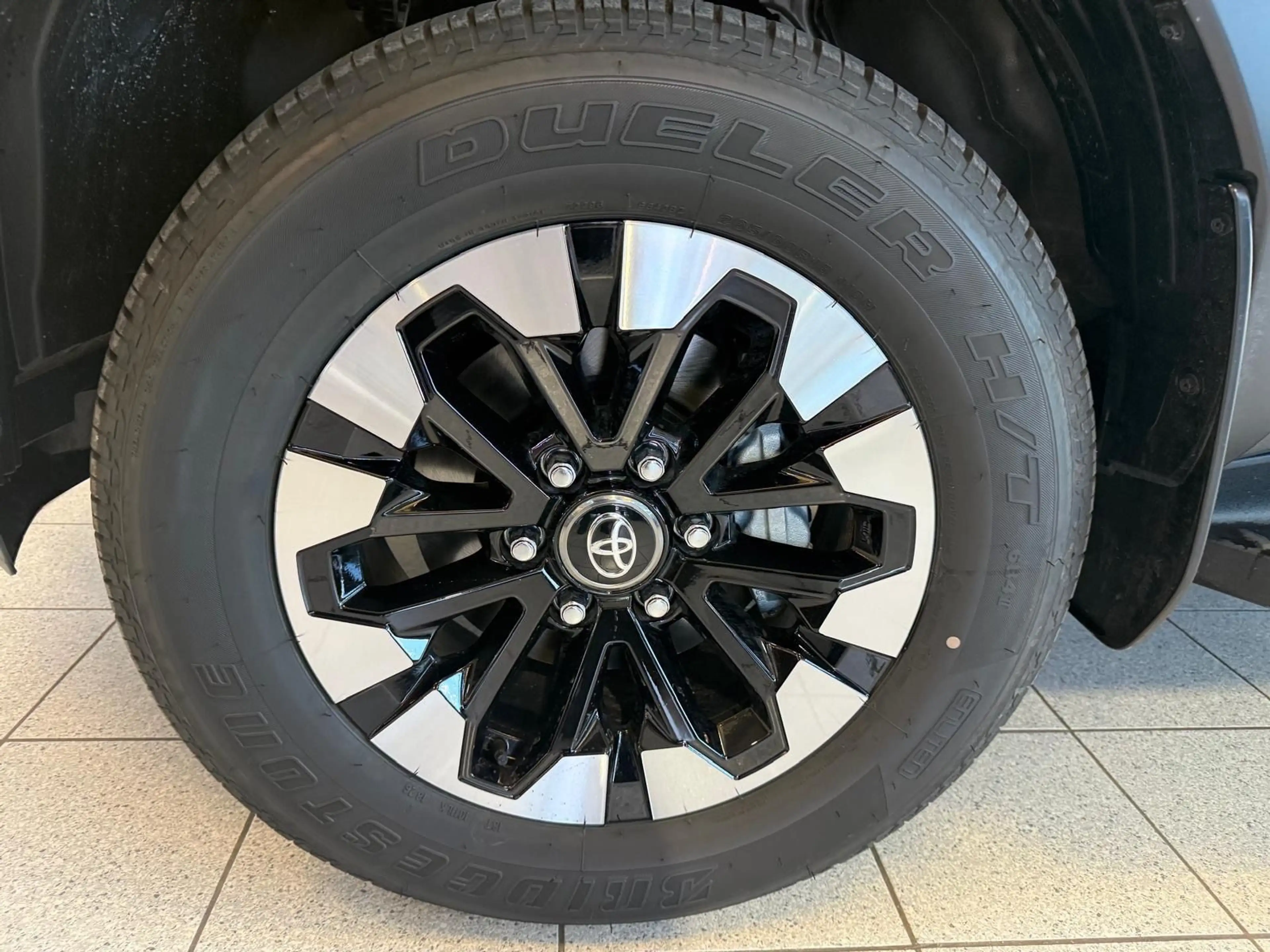 Toyota Hilux HILUX 4x4 DC-EXECUTIVE-MOD. 2027-MILD HYB — photo 6