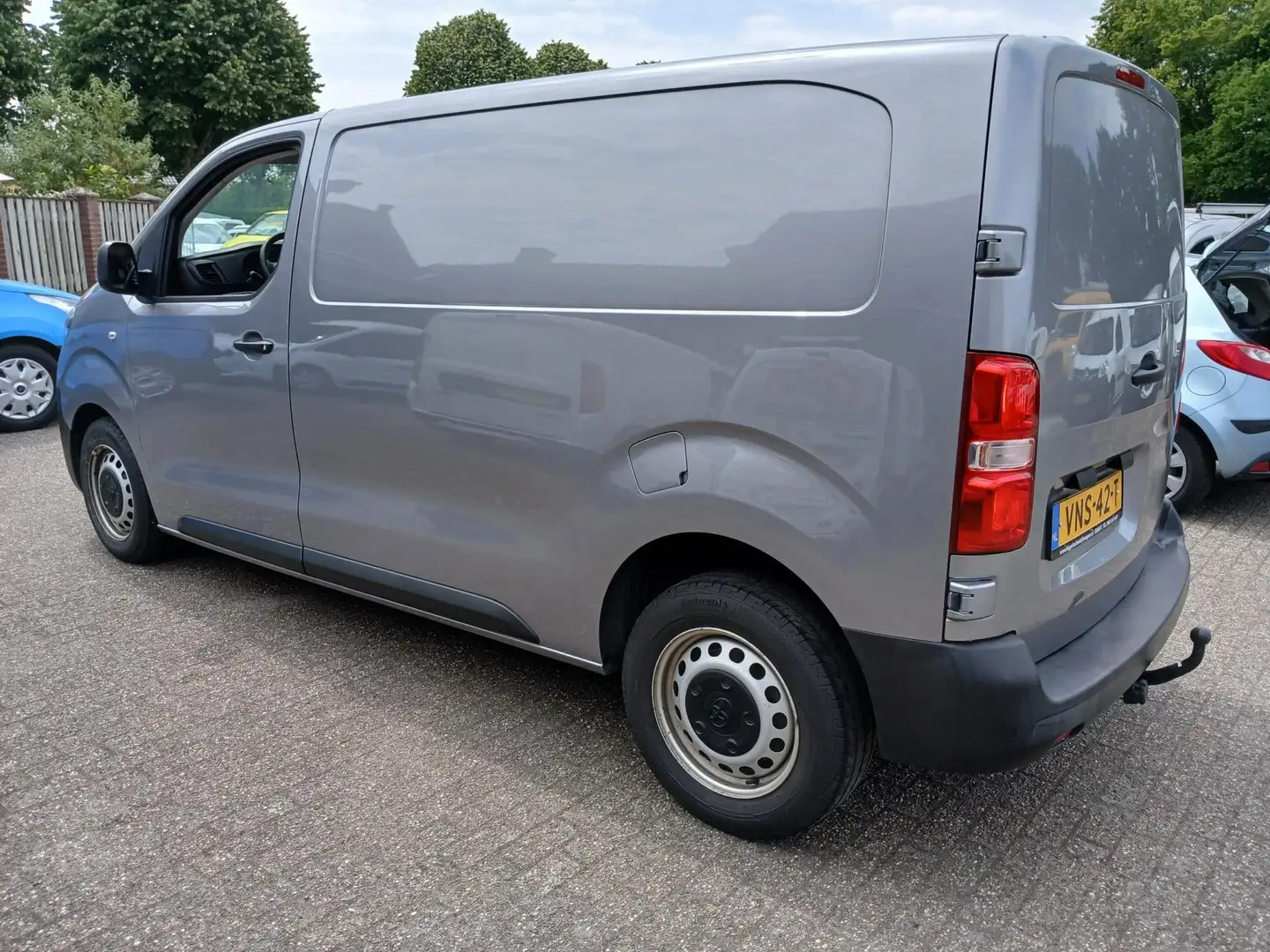 Toyota Proace Worker 2.0 D-4D Cool automaat Gris - 2
