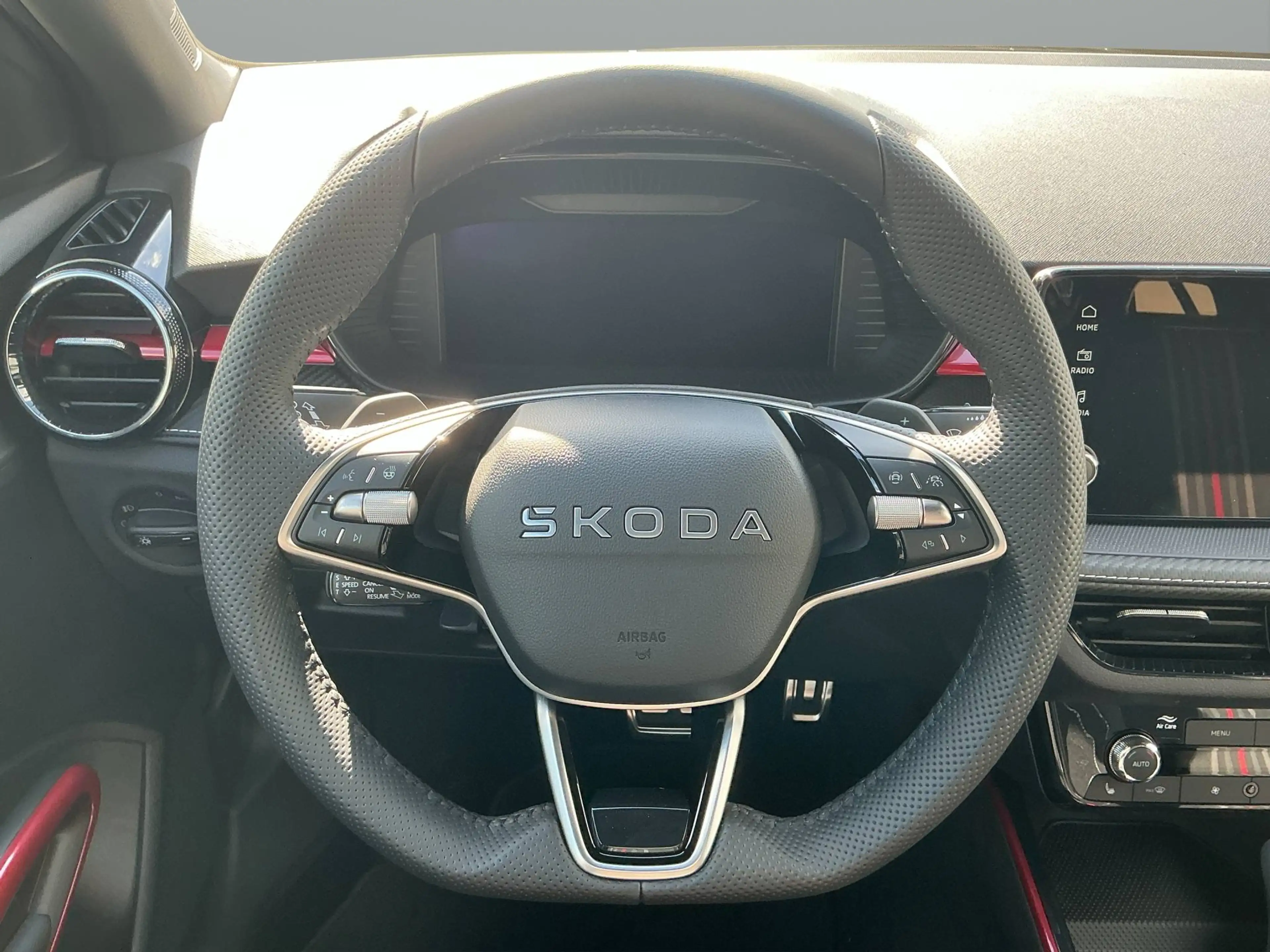 Skoda Fabia 1.0TSI Monte Carlo DSG — photo 14