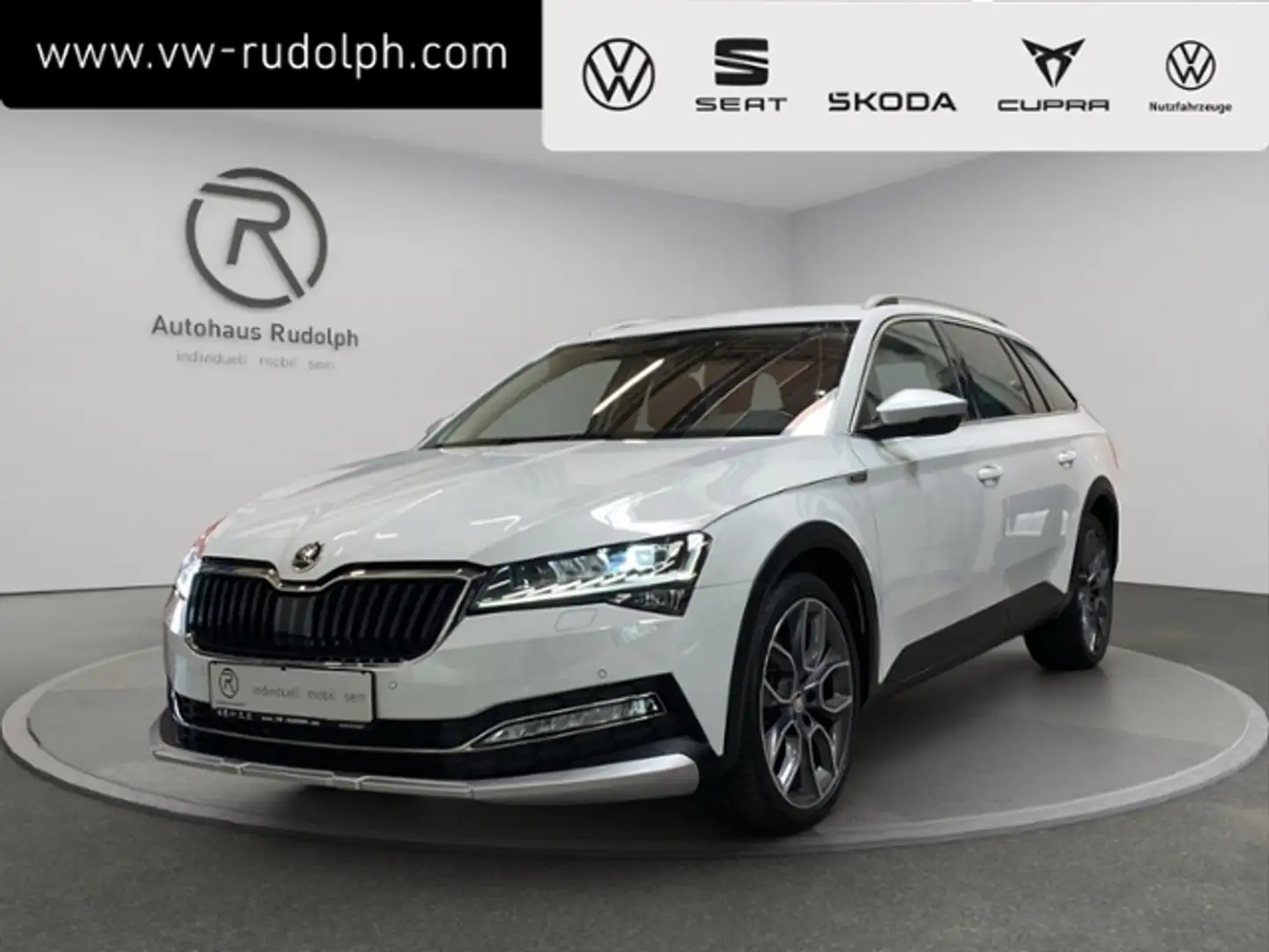 Skoda Superb Combi 2.0 TDI 4x4 DSG Scout / Navi Wit - 1