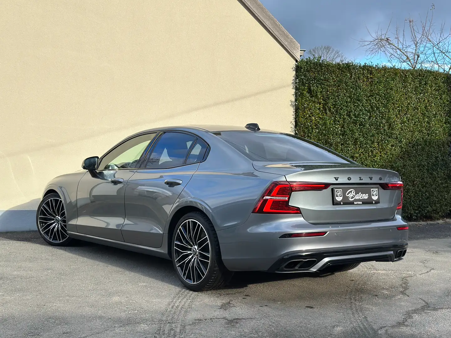 Volvo S60 T5 RDesign Opendak Harman&Kardon keyless-Entry Grijs - 2