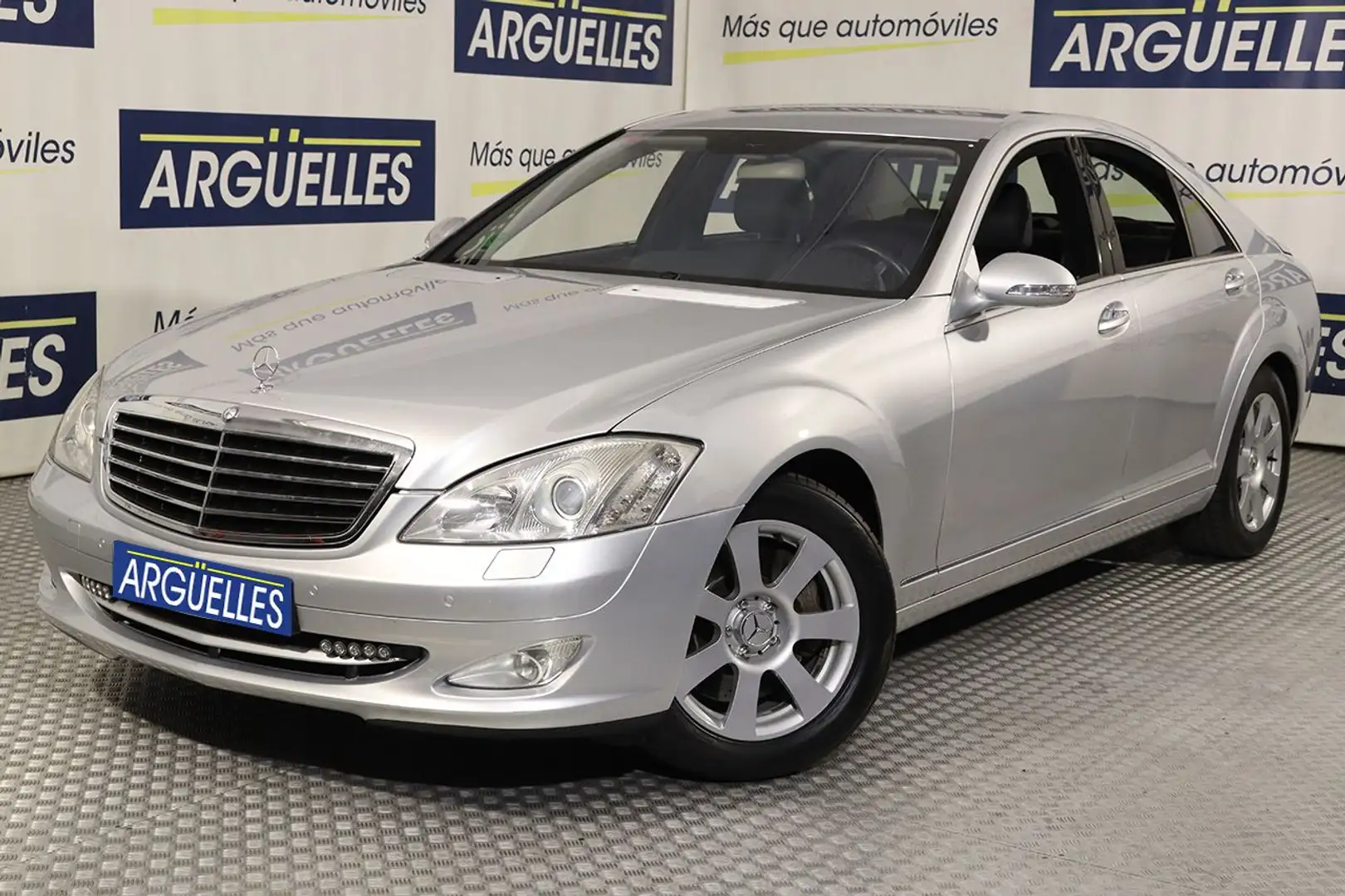 Mercedes-Benz S 500 Nacional 388cv Plateado - 1