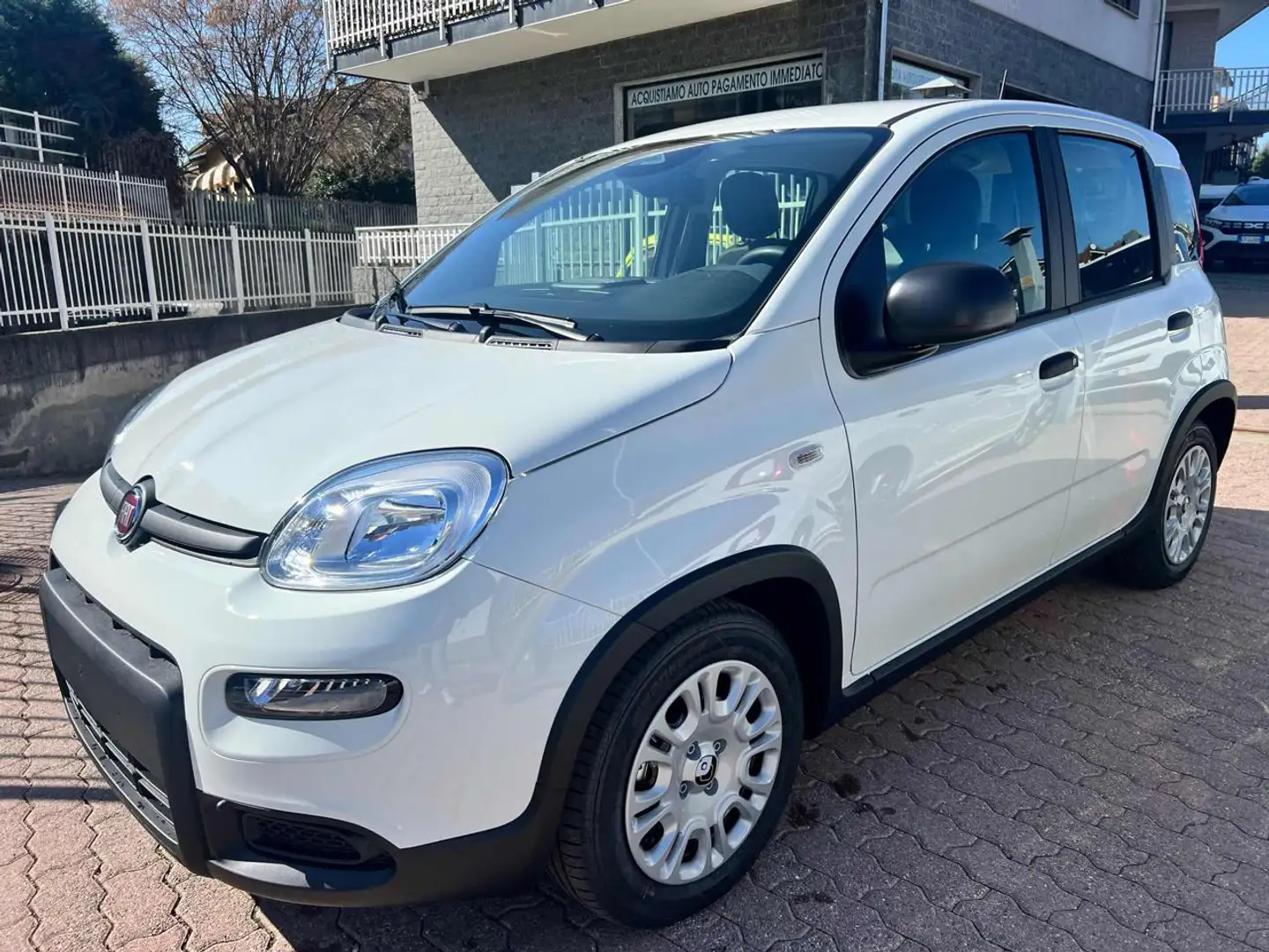 Fiat Panda 1.0 FireFly S&S Hybrid +pack radio sensori 5 posti Bianco - 1