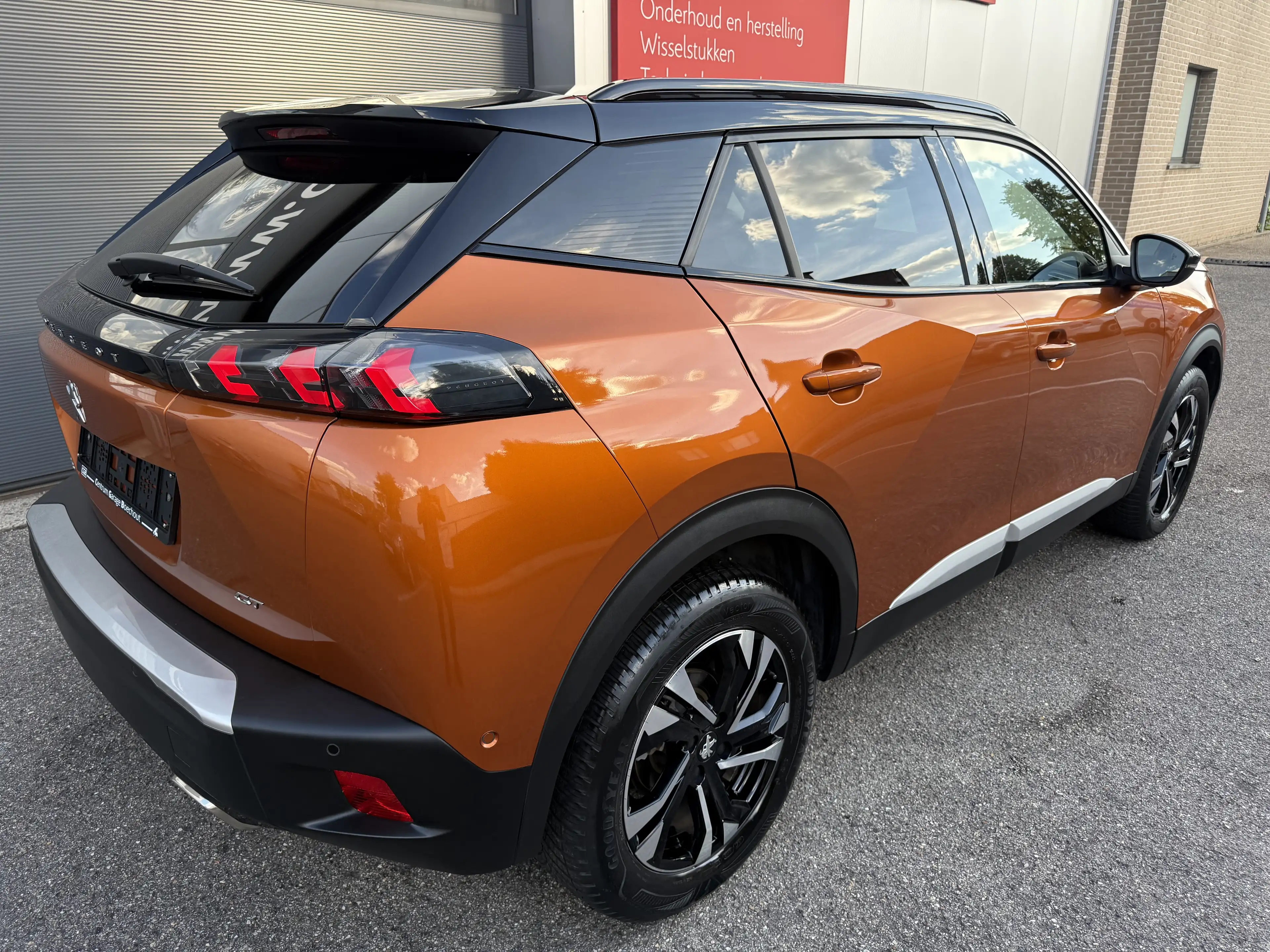 Peugeot 2008 12 PureTech 155pk GT EAT8 HIFI PACK OPEN DAK — photo 5
