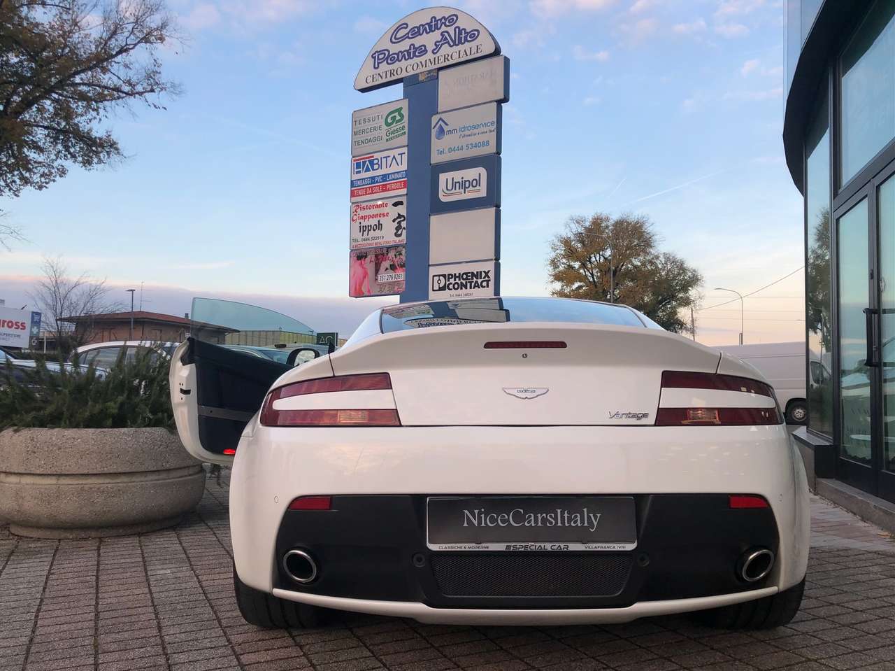 Aston Martin Vantage Vantage Coupe 4.7 V8 sportshift