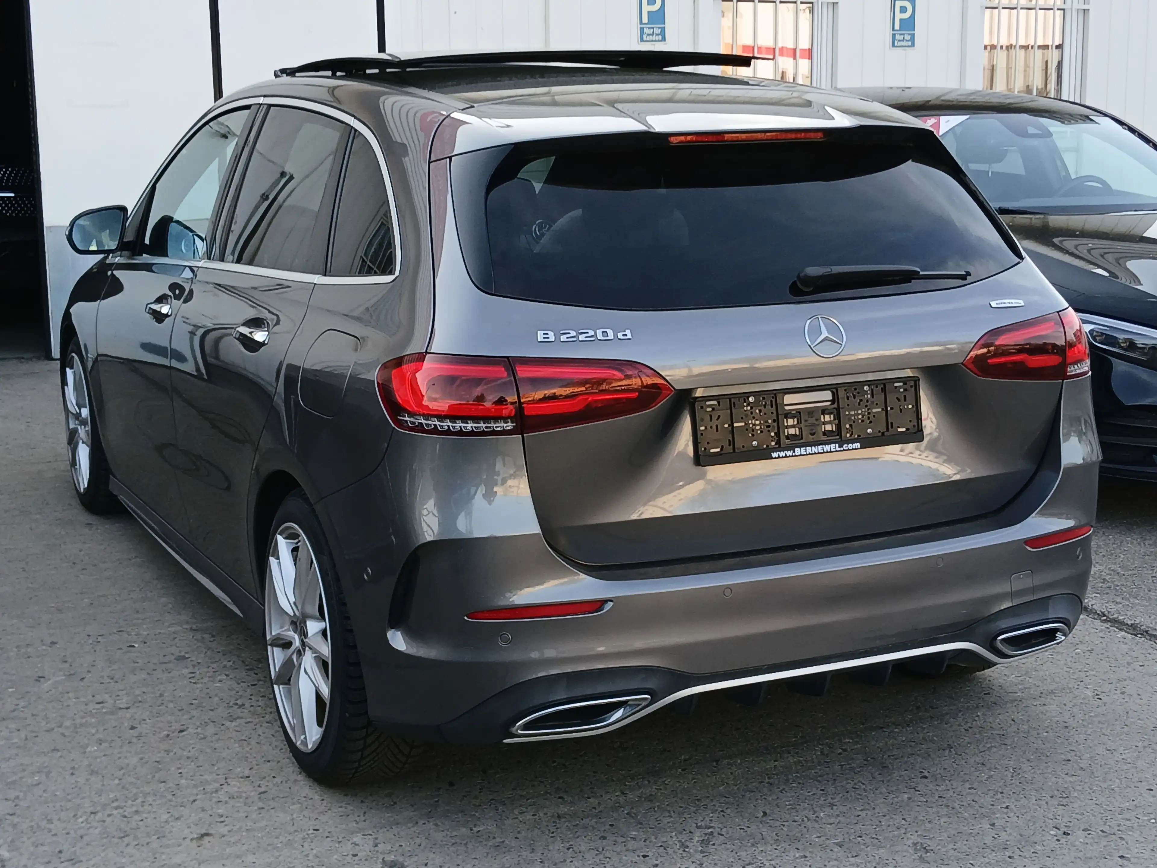 Mercedes-Benz B 220 B220d AMG Panorama_Memory_Leder_Sitzkinetik_Distro — photo 4