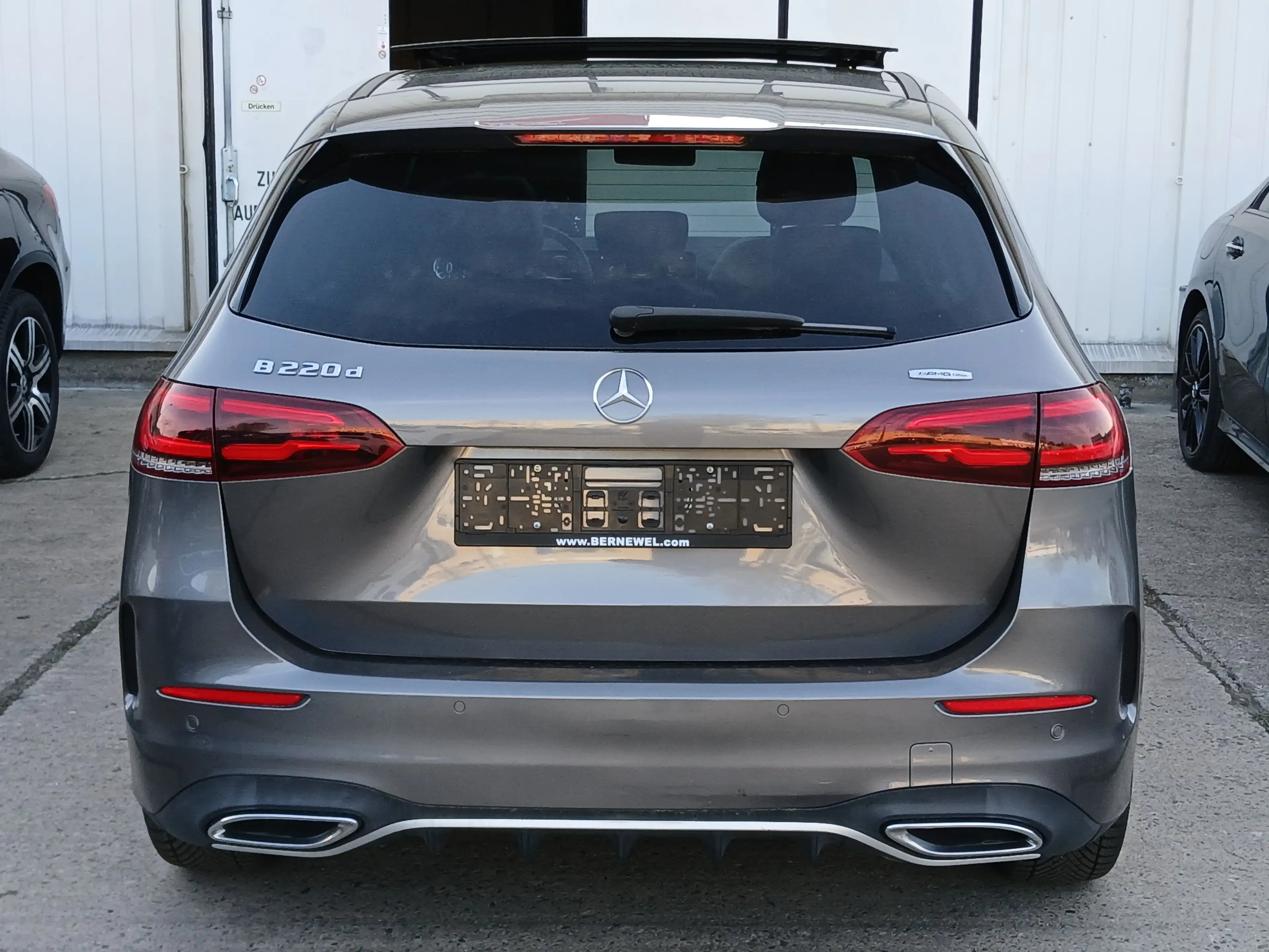 Mercedes-Benz B 220 B220d AMG Panorama_Memory_Leder_Sitzkinetik_Distro — photo 5