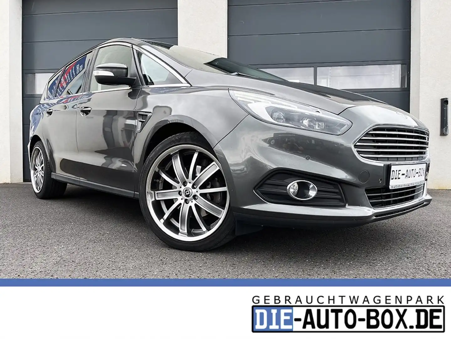 Ford S-Max Titanium | AHK | Design | Keyless | 20" Alu | ACC Grau - 1