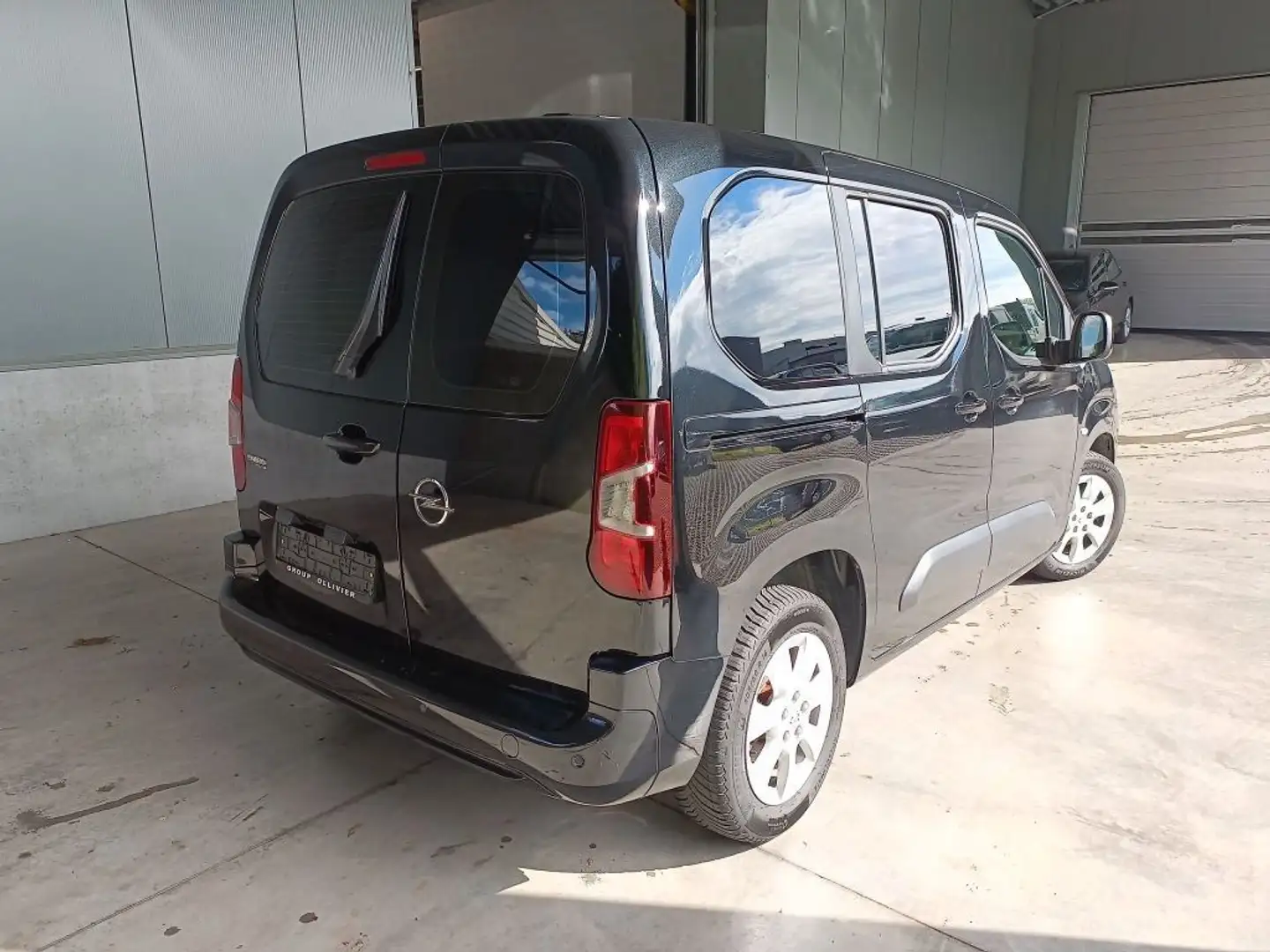 Opel Combo Life E Elegance 1.5D NAVI/LED/LHZ/ALU/ Siyah - 2