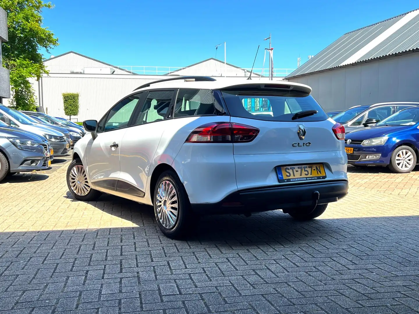 Renault Clio Estate 0.9 TCe Life Trekh_Carplay_Clima_Cruise Blanc - 2