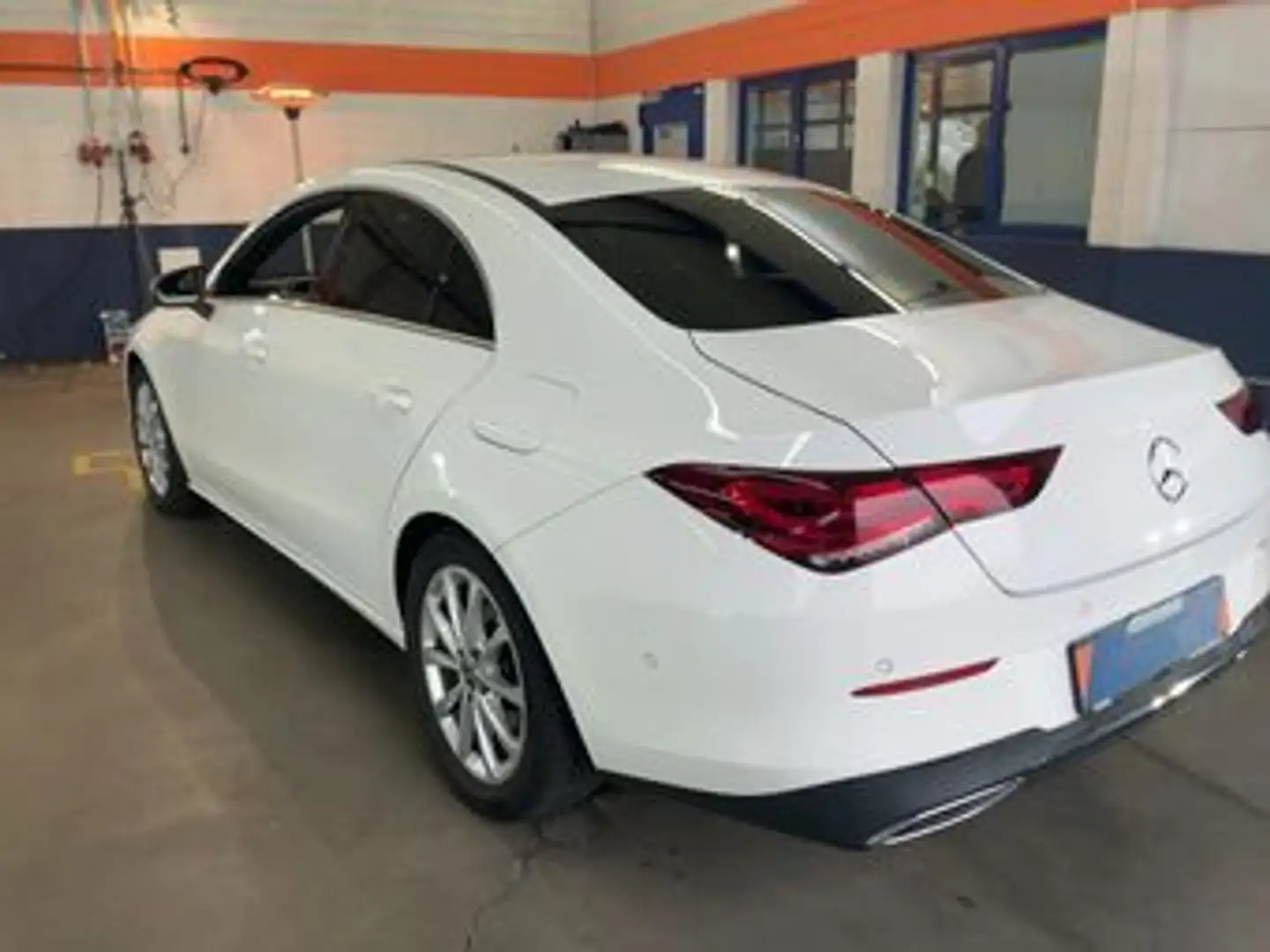 Mercedes-Benz CLA 200 Progressive LED*MBUX*RFK*CARPLAY*2HD Weiß - 2