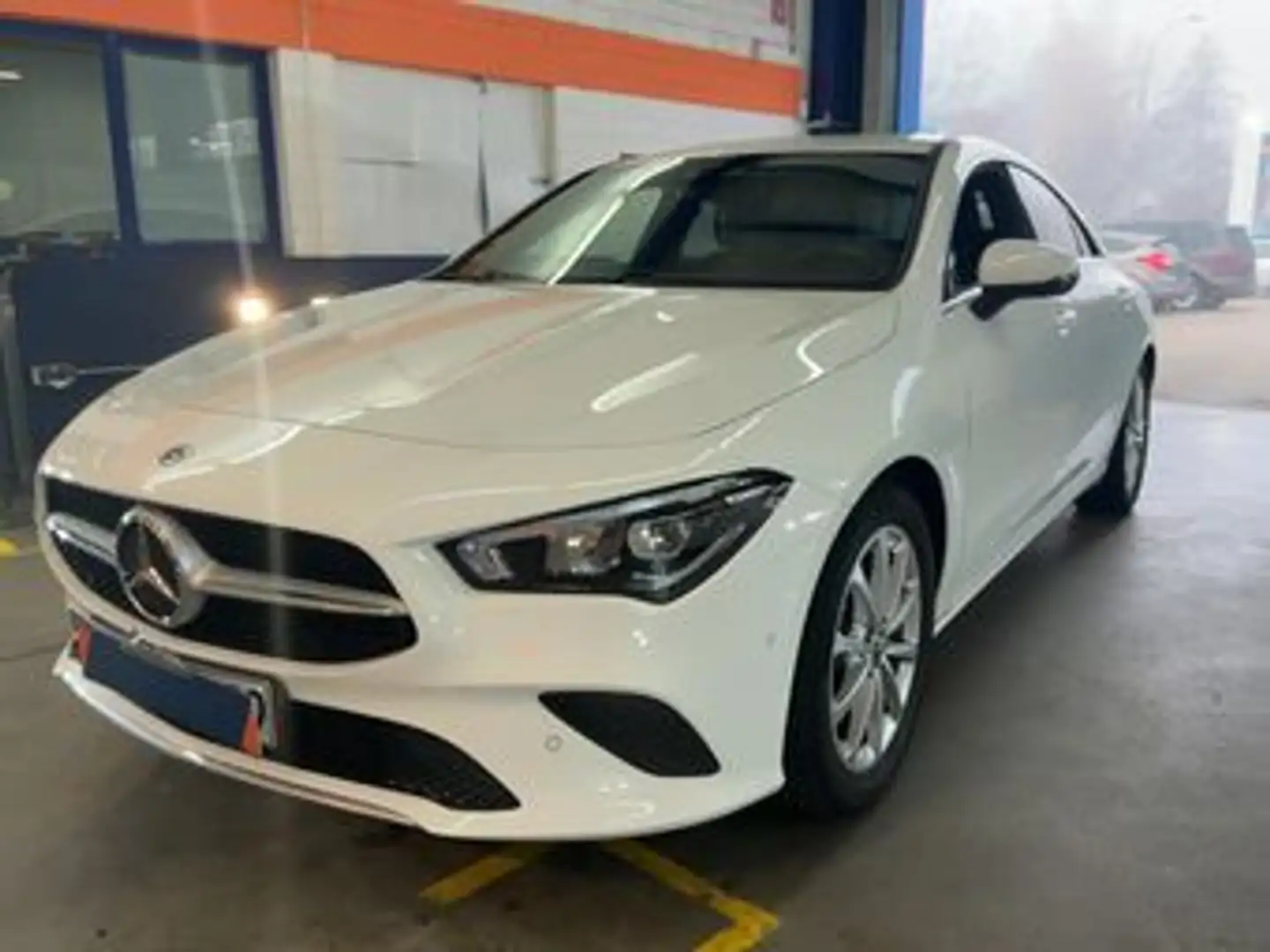 Mercedes-Benz CLA 200 Progressive LED*MBUX*RFK*CARPLAY*2HD Weiß - 1