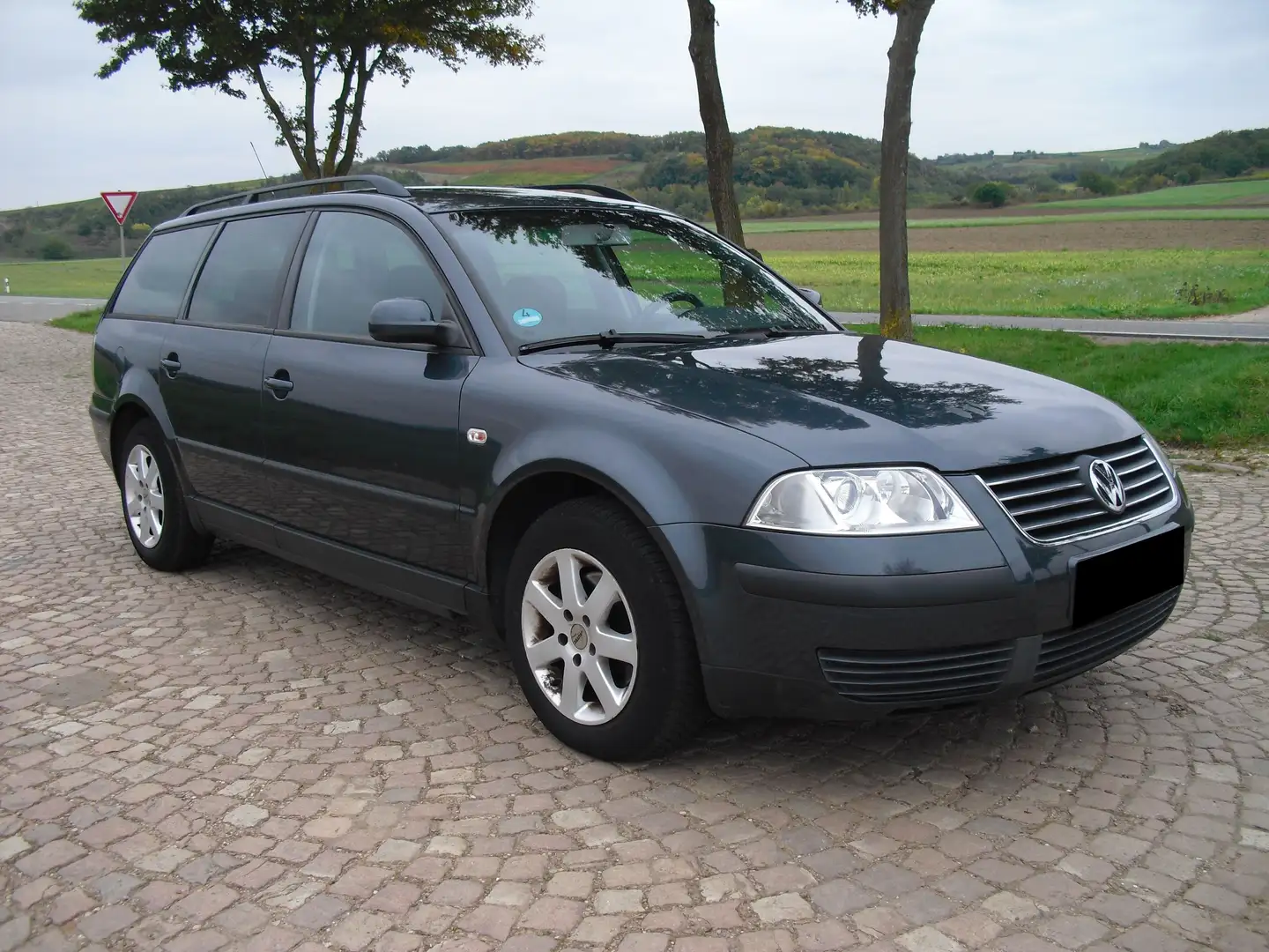 Volkswagen Passat Variant Passat Variant - TÜV 03.2027 - Klimaautomatik Grau - 1