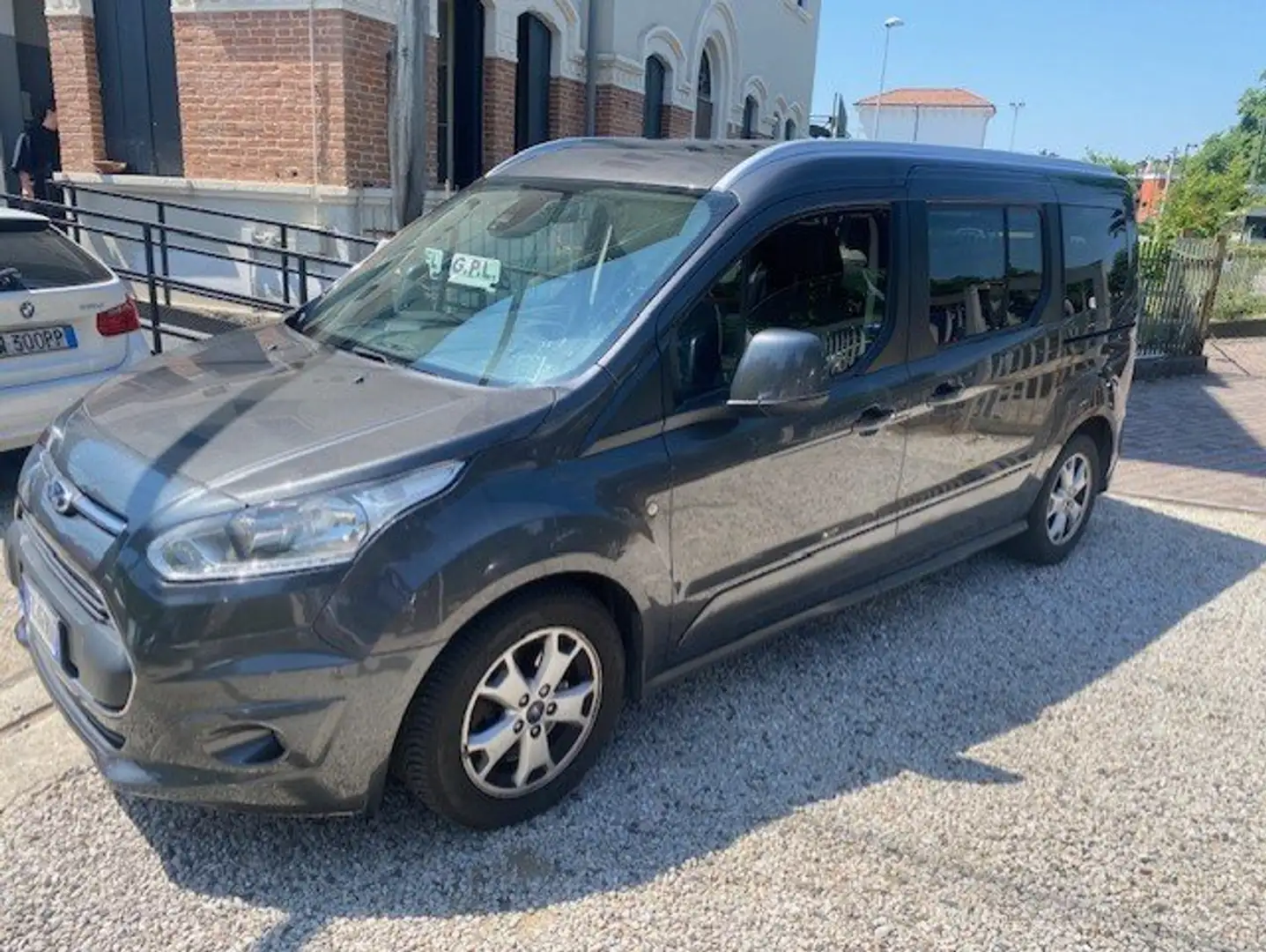 Ford Tourneo Connect TITANIUM 7 POSTI Grigio - 1