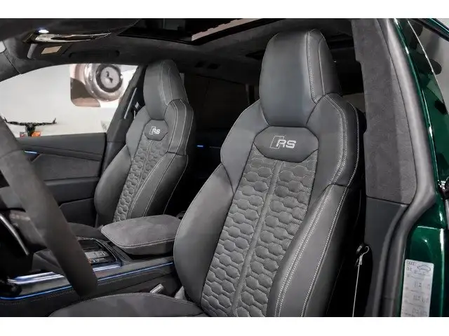 Audi RS Q8 view 6