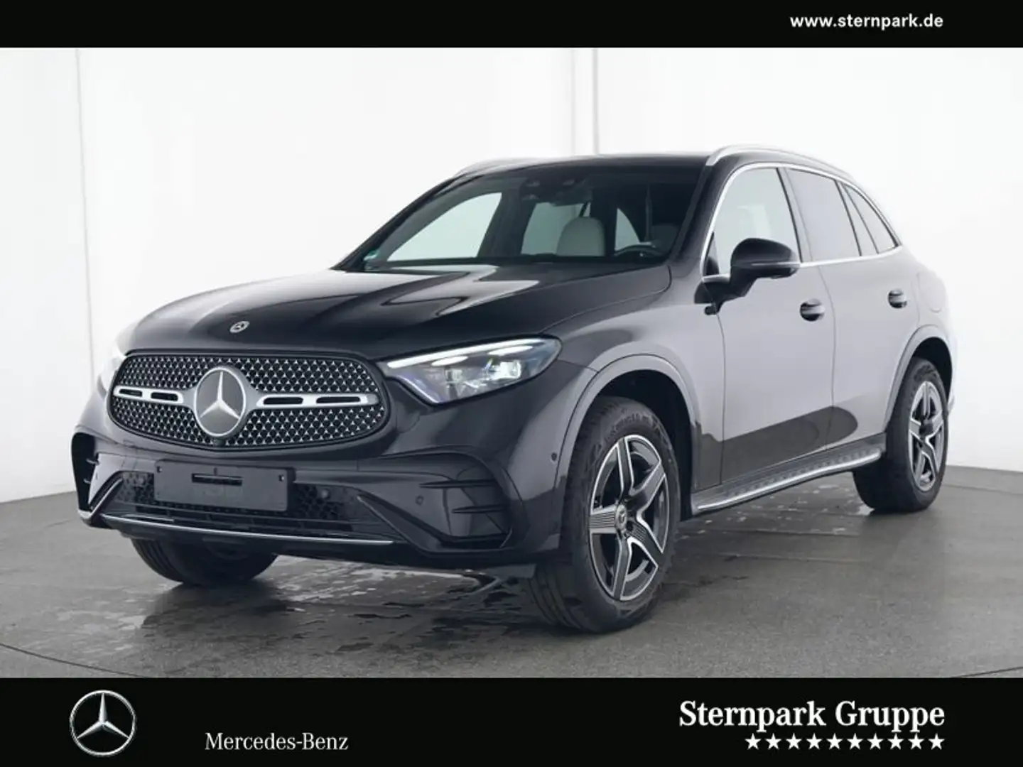 Mercedes-Benz GLC 300 GLC 300 e 4M AMG Pano°AHK°Burm°Distr°DigiL°Tritt Schwarz - 1