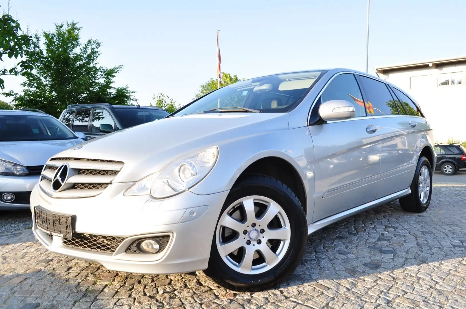 Mercedes-Benz R 350 L 4Matic /STEUERKETTE NEU/ 7 SITZER/S-HEFT Silber - 1