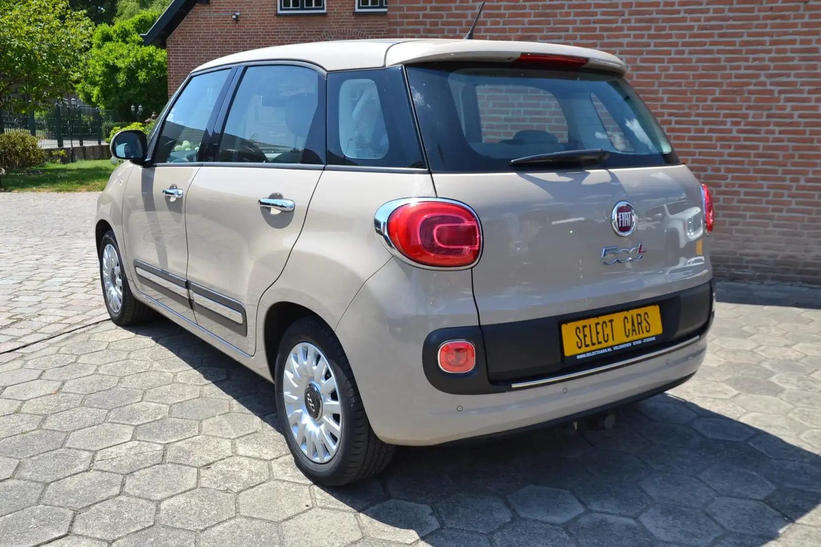 Fiat 500L 1.4-T-Jet Lounge 1e eigenaar 66.000 km airco cruis Beige - 2