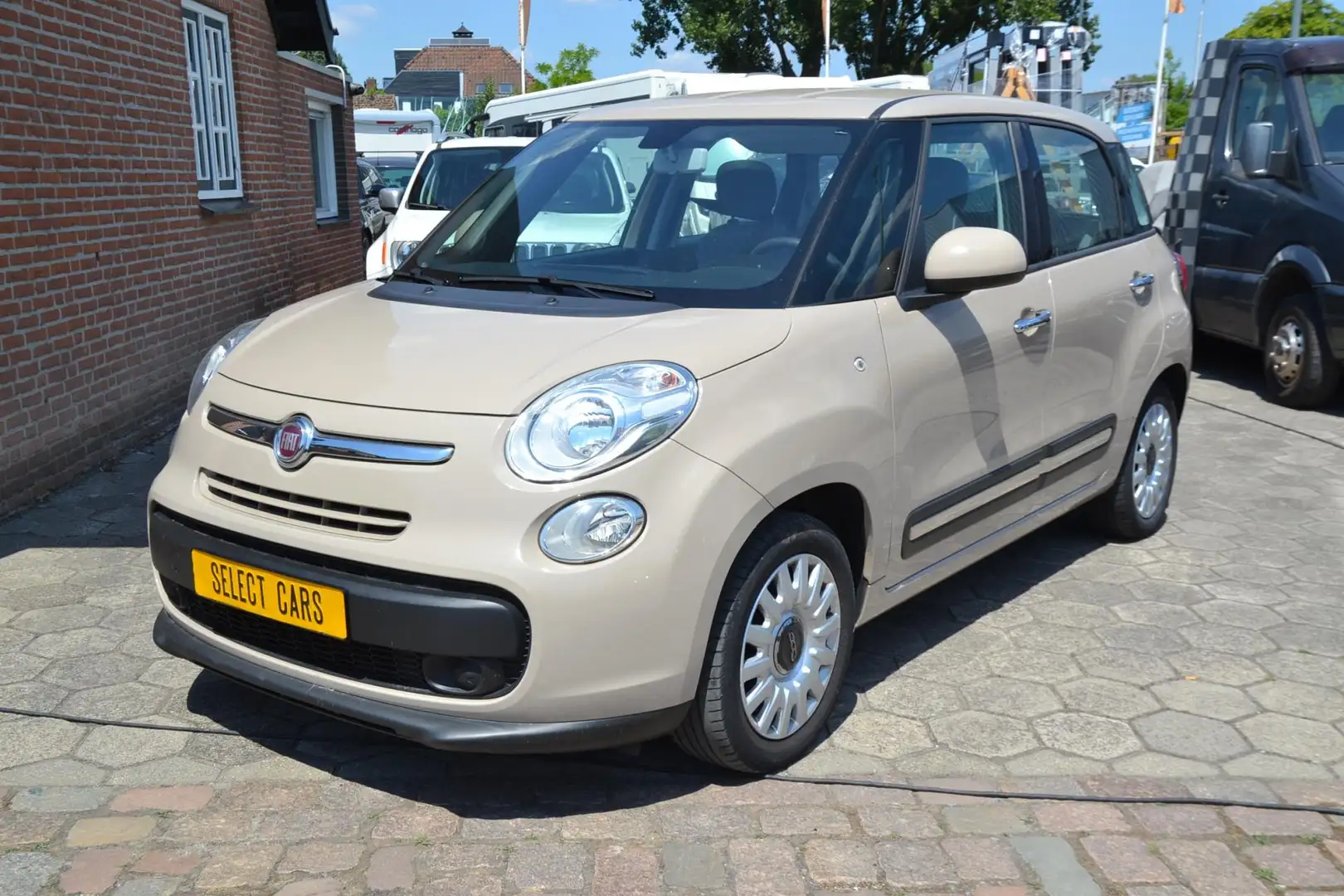 Fiat 500L 1.4-T-Jet Lounge 1e eigenaar 66.000 km airco cruis Beige - 1