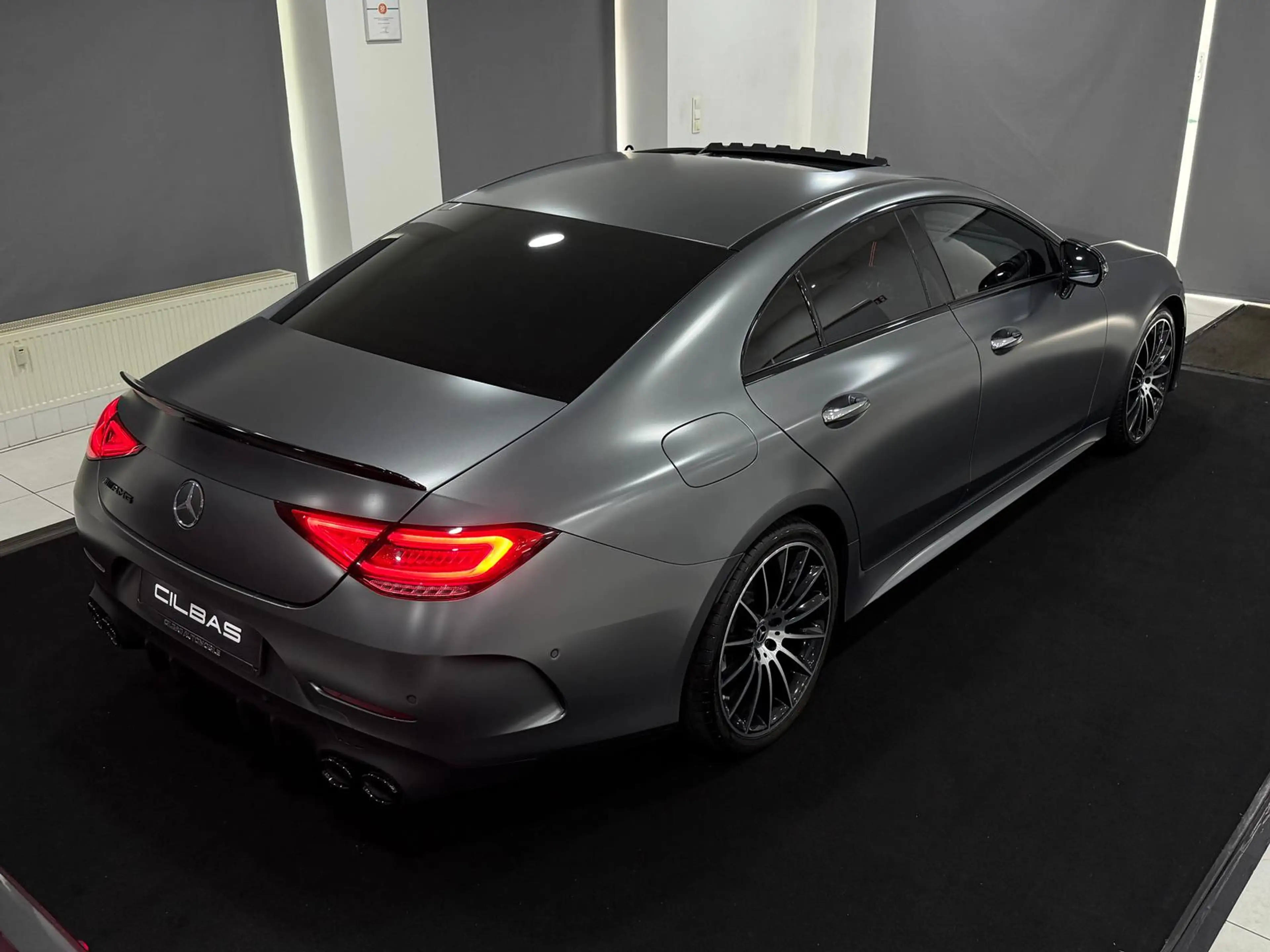 Mercedes-Benz CLS 400 d 4M AMG*HUD*MAGNO*DESIGNO*CARBON*VOLL* — photo 9