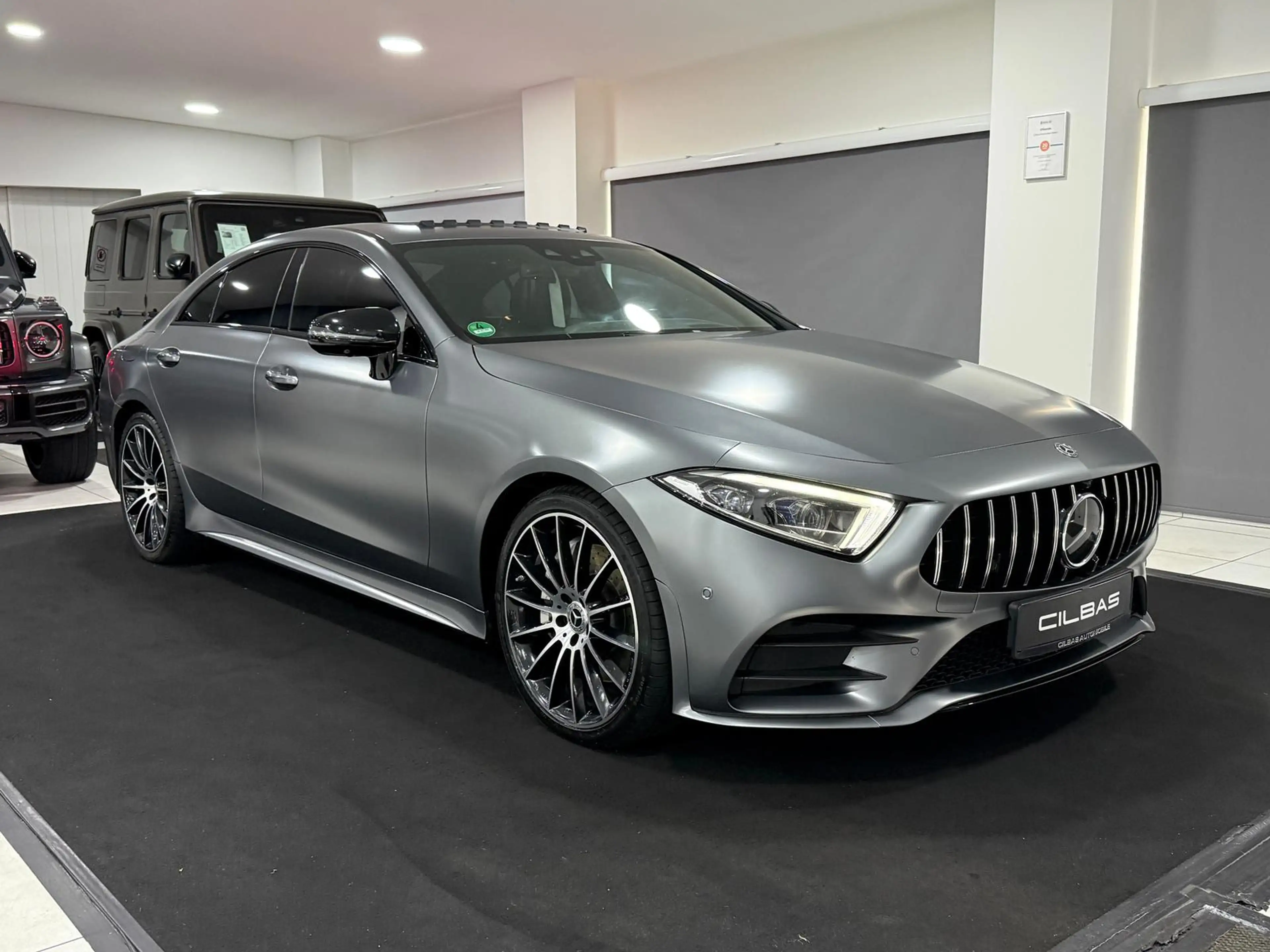 Mercedes-Benz CLS 400 d 4M AMG*HUD*MAGNO*DESIGNO*CARBON*VOLL* — photo 4