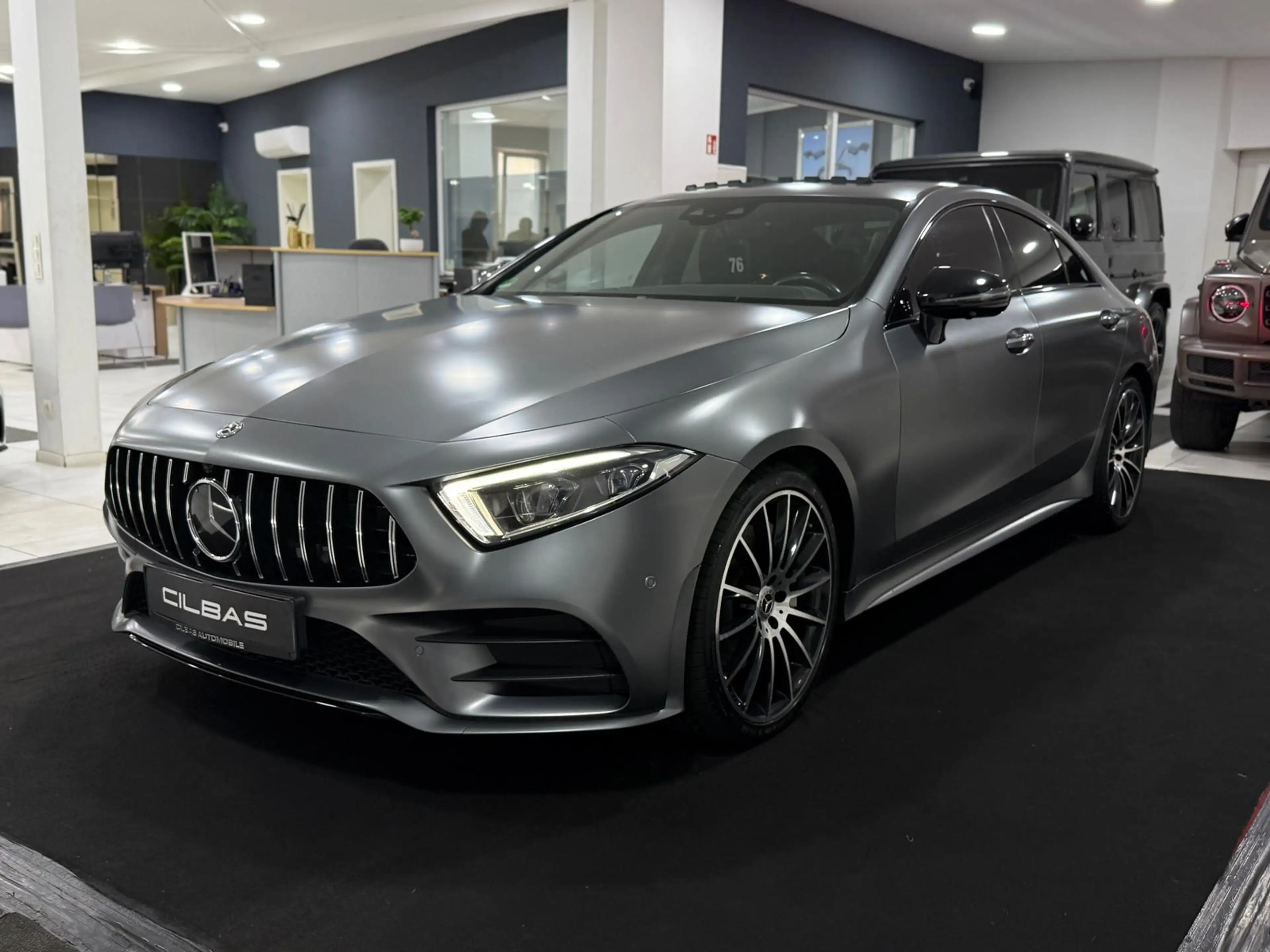 Mercedes-Benz CLS 400 d 4M AMG*HUD*MAGNO*DESIGNO*CARBON*VOLL* — photo 2