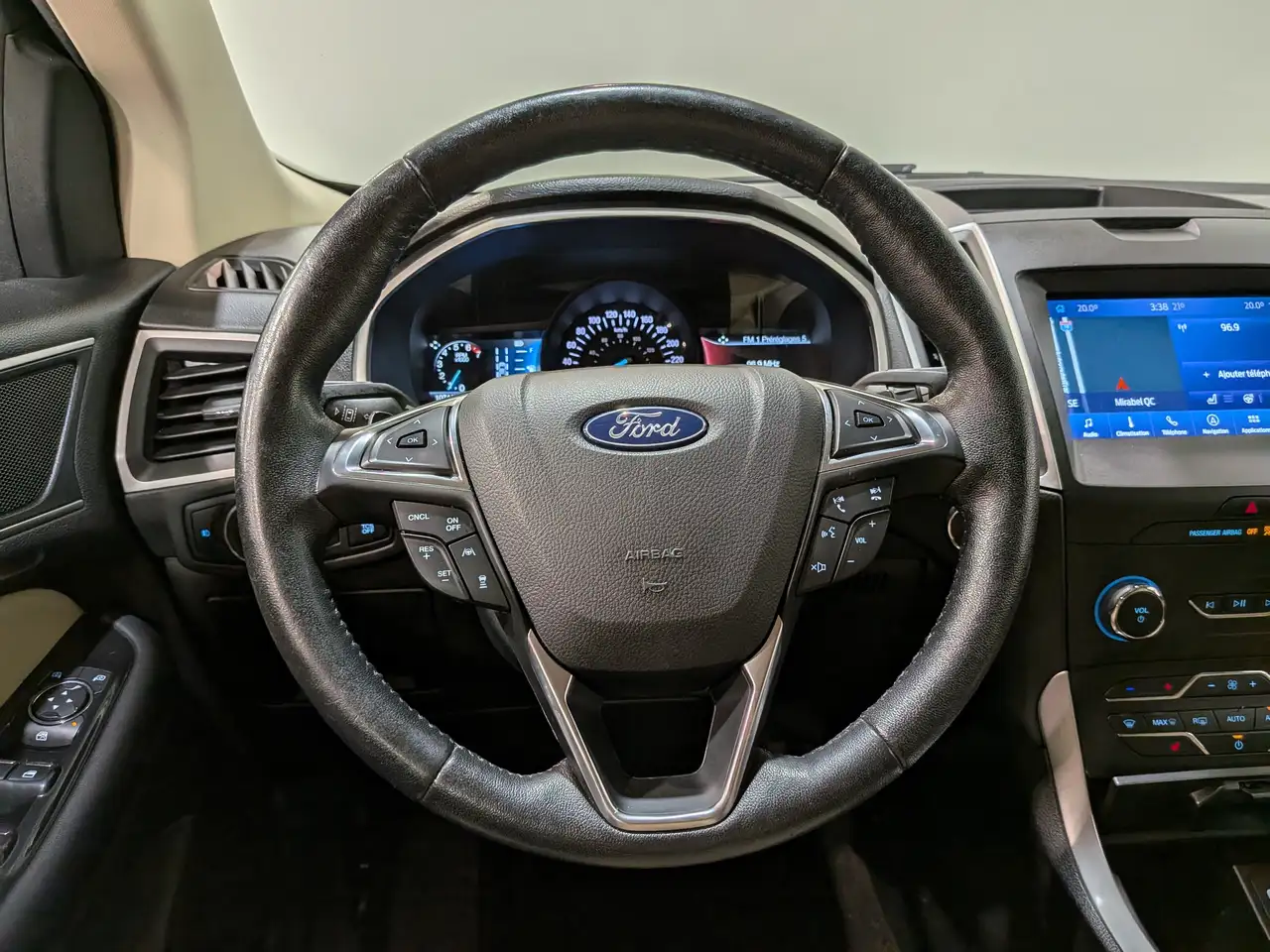 Ford Edge снимка Ford Edge